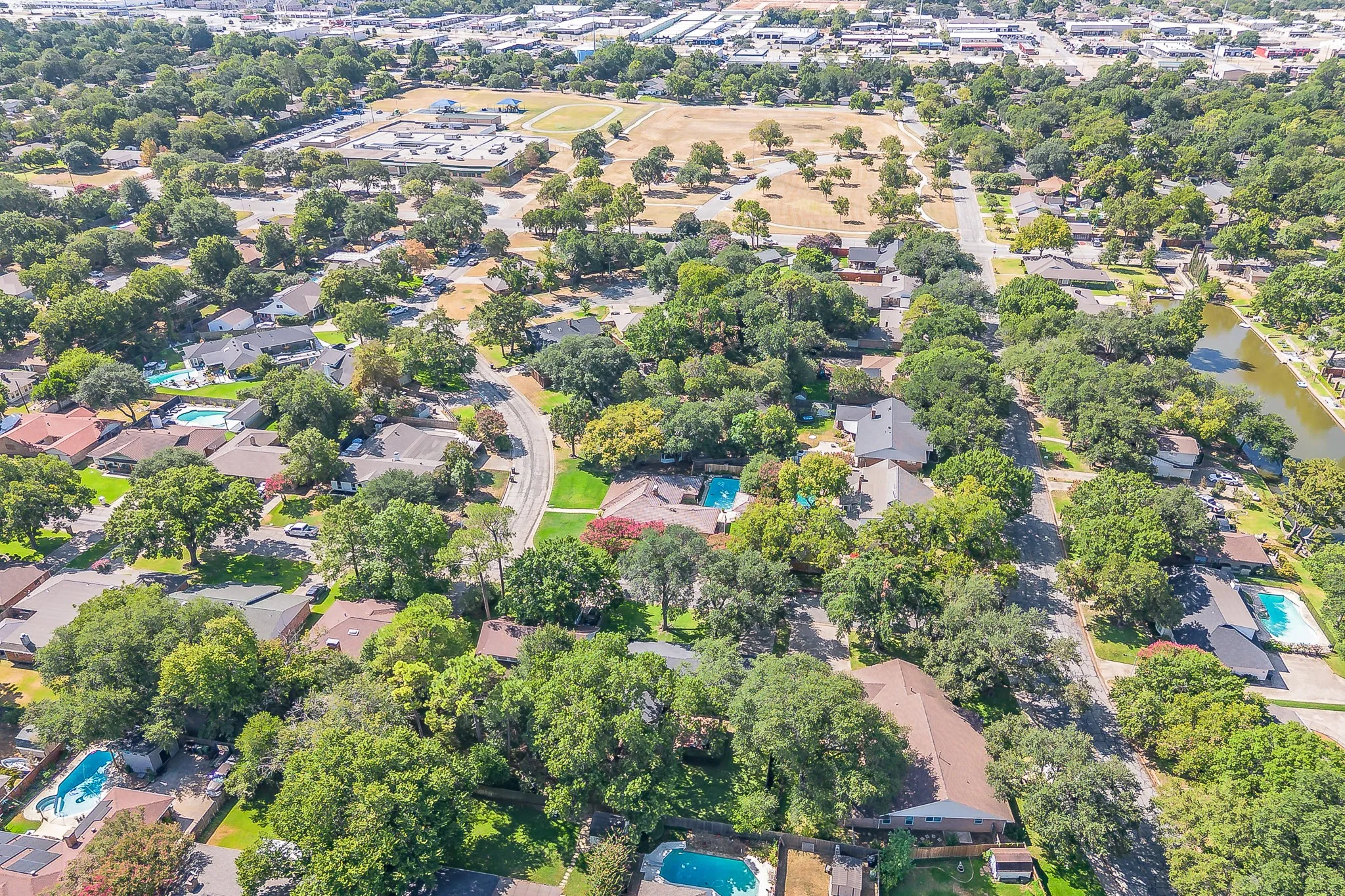 Single Family Residence For Sale in Tarrant County , 2109 Friar Tuck Drive, Arlington, Texas 76013, 3 Bedroom, 2 Bathroom, 2 Garage spaces, 1,838 Sqft, built in 1968, mls#21361667, Real Estate Agent in Arlington, Homes For Sale in Tarrant county, Homes For Sale in Arlington, Realtor in Arlington Texas, Real Estate Brokerage Independent Realty Texas, Luminita Cordes Realtor