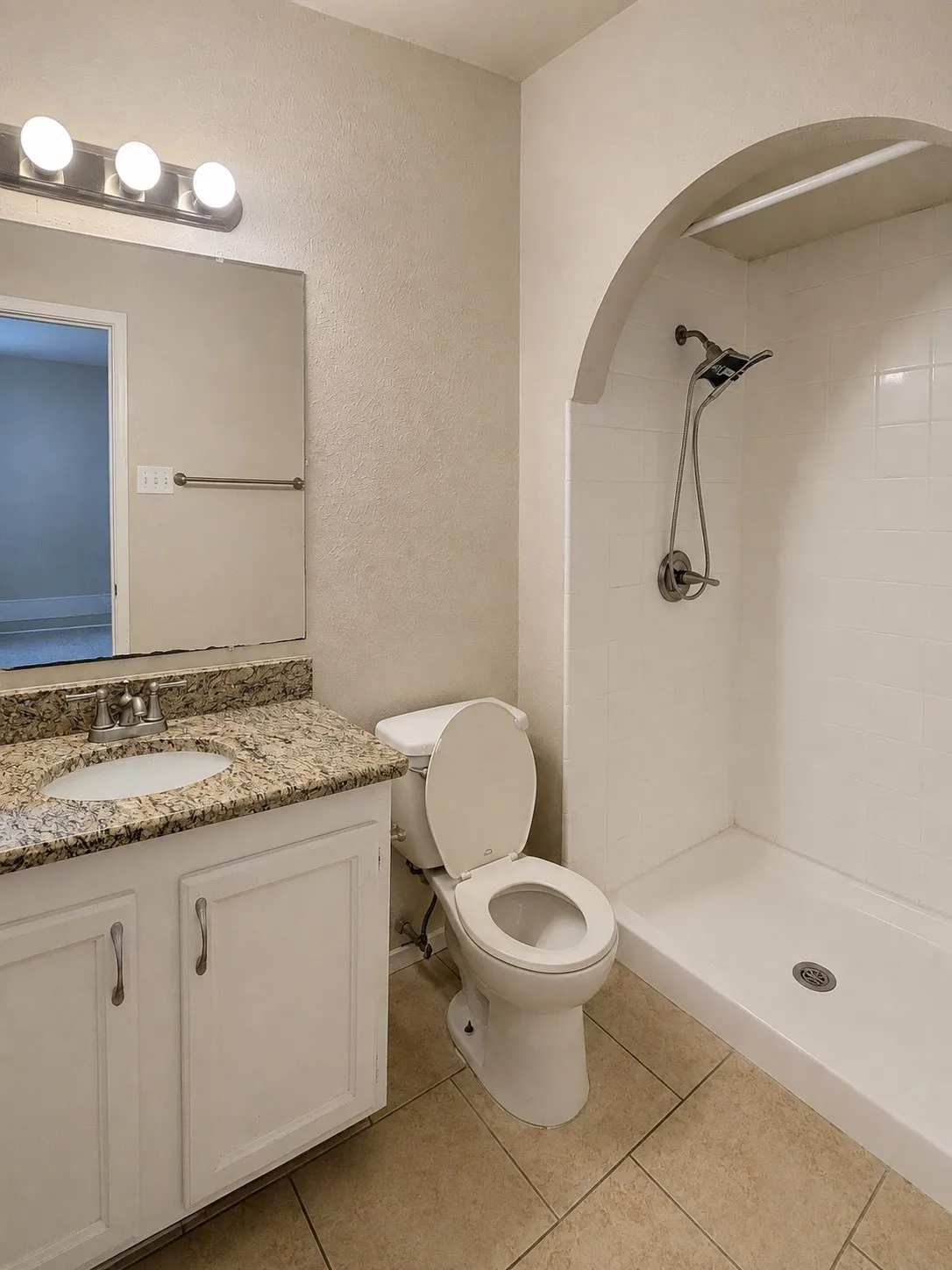 Single Family Residence For Rent in Dallas County , 2937 Emberwood Drive, Garland, Texas 75043, 3 Bedroom, 2 Bathroom, 2 Garage spaces, 1,695 Sqft, built in 1975, mls#21364840, Real Estate Agent in Garland, Homes For Rent in Dallas county, Homes For Rent in Garland, Realtor in Garland Texas, Real Estate Brokerage Independent Realty Texas, Luminita Cordes Realtor
