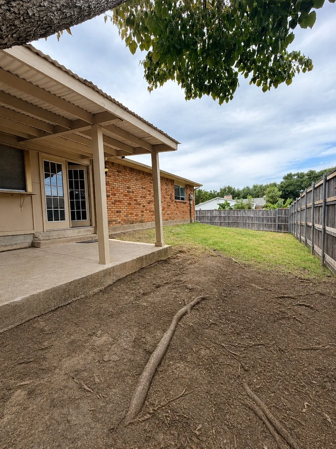Single Family Residence For Rent in Dallas County , 2937 Emberwood Drive, Garland, Texas 75043, 3 Bedroom, 2 Bathroom, 2 Garage spaces, 1,695 Sqft, built in 1975, mls#21364840, Real Estate Agent in Garland, Homes For Rent in Dallas county, Homes For Rent in Garland, Realtor in Garland Texas, Real Estate Brokerage Independent Realty Texas, Luminita Cordes Realtor