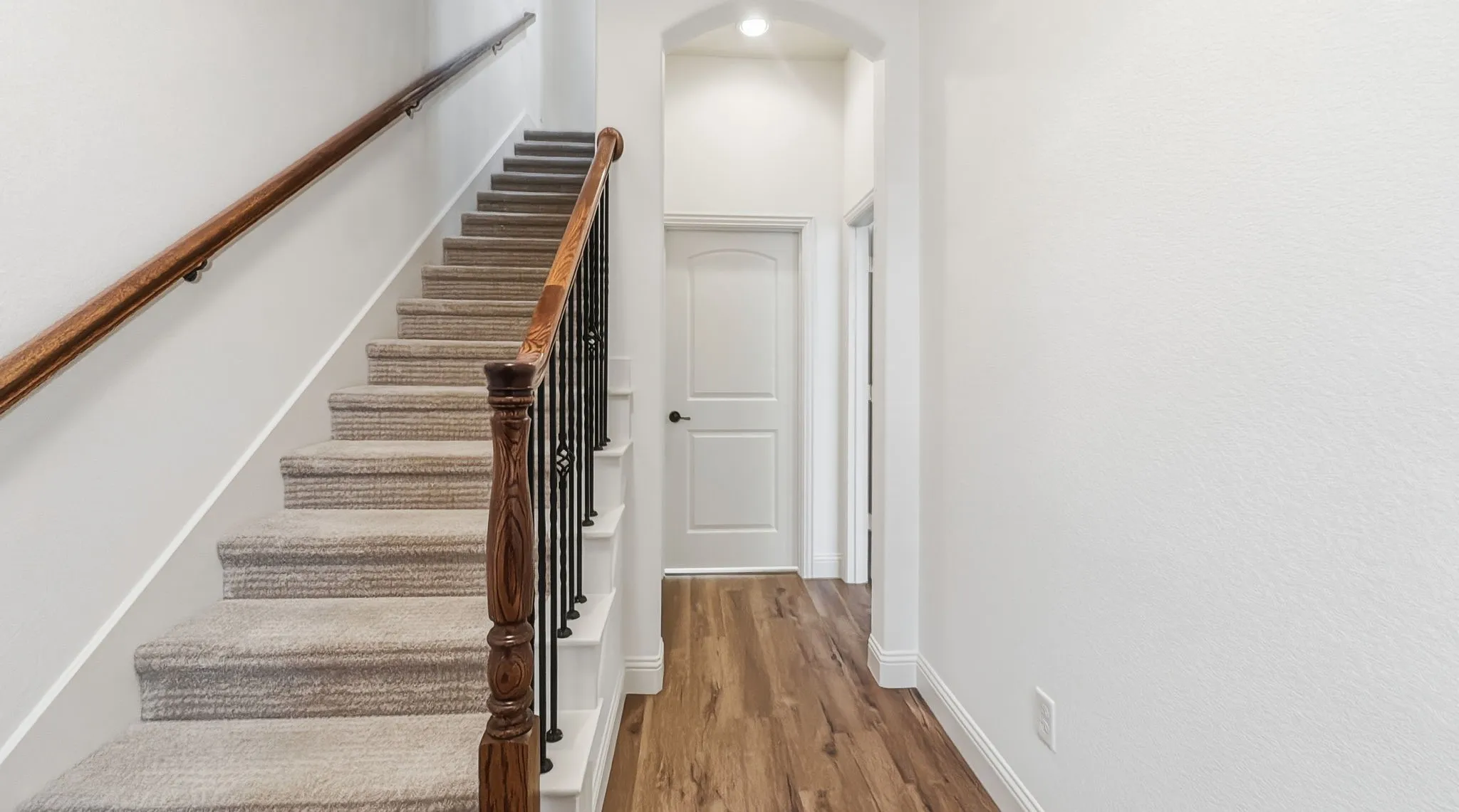 Townhouse For Sale in Dallas County , 6468 Love Drive, Irving, Texas 75039, 2 Bedroom, 4 Bathroom, 2 Garage spaces, 2,178 Sqft, built in 2010, mls#21364607, Real Estate Agent in Irving, Homes For Sale in Dallas county, Homes For Sale in Irving, Realtor in Irving Texas, Real Estate Brokerage Independent Realty Texas, Luminita Cordes Realtor