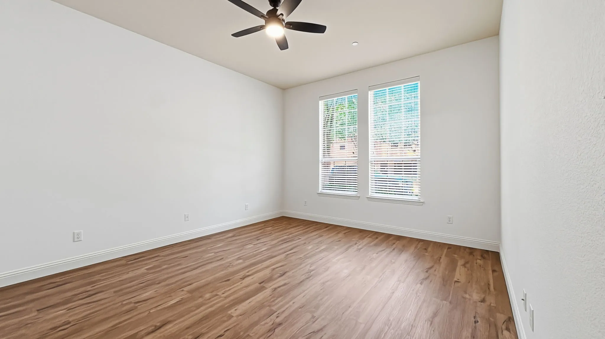 Townhouse For Sale in Dallas County , 6468 Love Drive, Irving, Texas 75039, 2 Bedroom, 4 Bathroom, 2 Garage spaces, 2,178 Sqft, built in 2010, mls#21364607, Real Estate Agent in Irving, Homes For Sale in Dallas county, Homes For Sale in Irving, Realtor in Irving Texas, Real Estate Brokerage Independent Realty Texas, Luminita Cordes Realtor