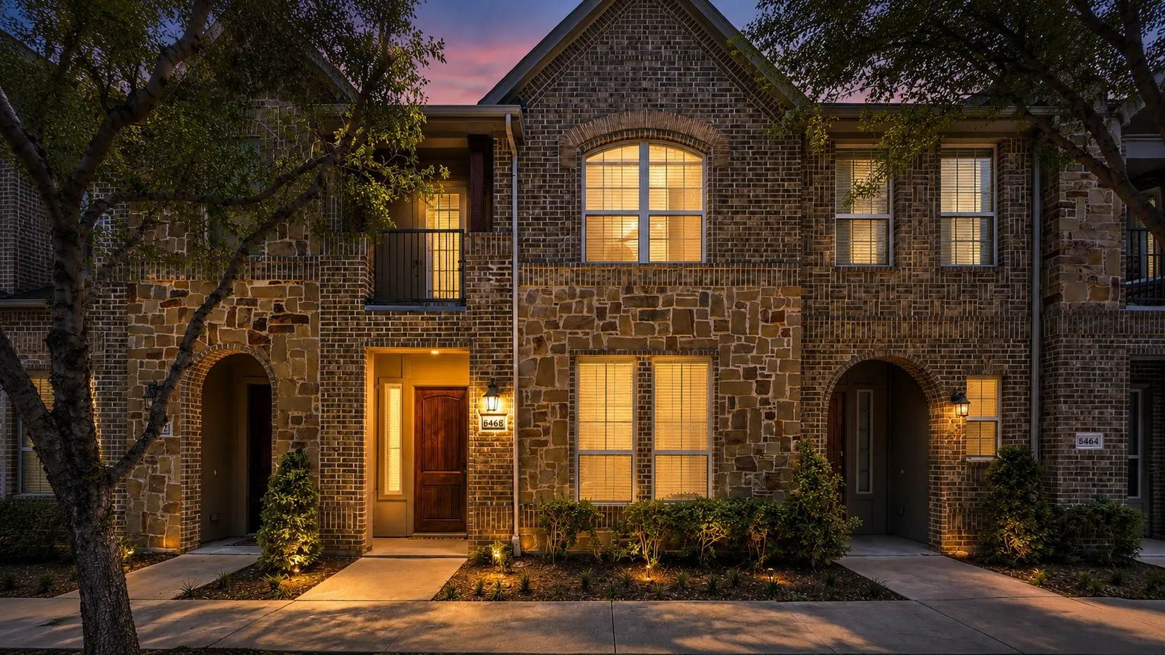 Townhouse For Sale in Dallas County , 6468 Love Drive, Irving, Texas 75039, 2 Bedroom, 4 Bathroom, 2 Garage spaces, 2,178 Sqft, built in 2010, mls#21364607, Real Estate Agent in Irving, Homes For Sale in Dallas county, Homes For Sale in Irving, Realtor in Irving Texas, Real Estate Brokerage Independent Realty Texas, Luminita Cordes Realtor