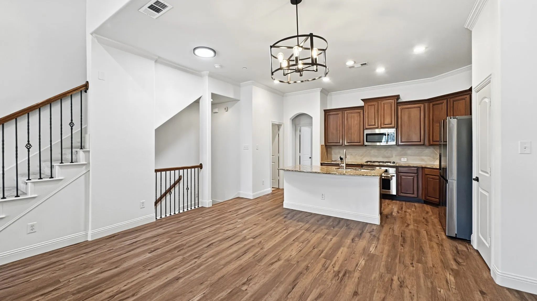 Townhouse For Sale in Dallas County , 6468 Love Drive, Irving, Texas 75039, 2 Bedroom, 4 Bathroom, 2 Garage spaces, 2,178 Sqft, built in 2010, mls#21364607, Real Estate Agent in Irving, Homes For Sale in Dallas county, Homes For Sale in Irving, Realtor in Irving Texas, Real Estate Brokerage Independent Realty Texas, Luminita Cordes Realtor