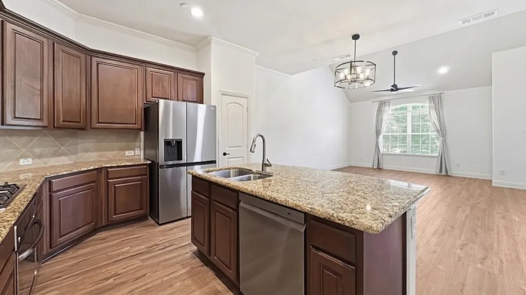 Townhouse For Sale in Dallas County , 6468 Love Drive, Irving, Texas 75039, 2 Bedroom, 4 Bathroom, 2 Garage spaces, 2,178 Sqft, built in 2010, mls#21364607, Real Estate Agent in Irving, Homes For Sale in Dallas county, Homes For Sale in Irving, Realtor in Irving Texas, Real Estate Brokerage Independent Realty Texas, Luminita Cordes Realtor