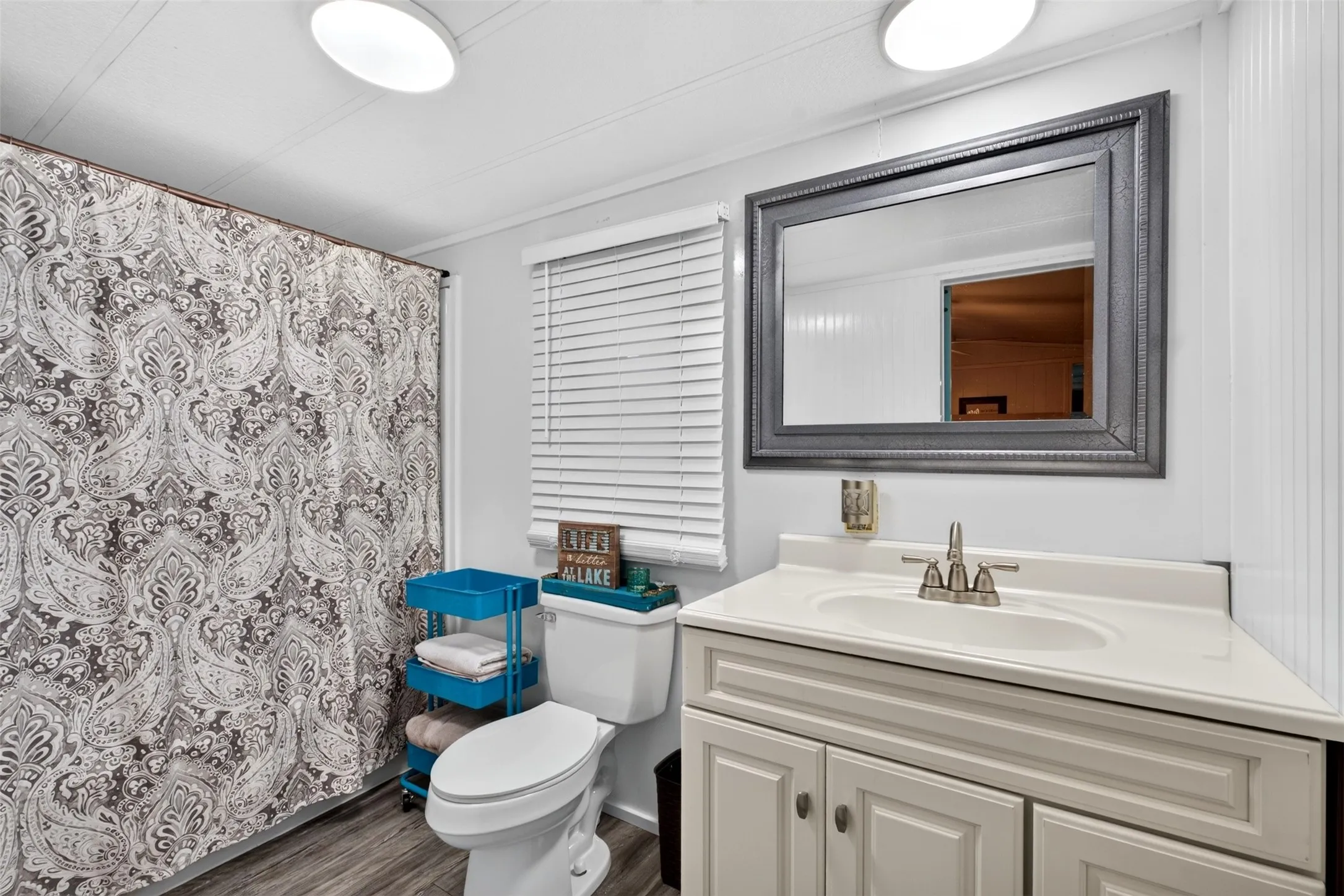 Mobile Home For Sale in Henderson County , 21165 Charina Circle, Chandler, Texas 75758, 2 Bedroom, 2 Bathroom, 1 Garage spaces, 1,426 Sqft, built in 1984, mls#21363658, Real Estate Agent in Chandler, Homes For Sale in Henderson county, Homes For Sale in Chandler, Realtor in Chandler Texas, Real Estate Brokerage Independent Realty Texas, Luminita Cordes Realtor