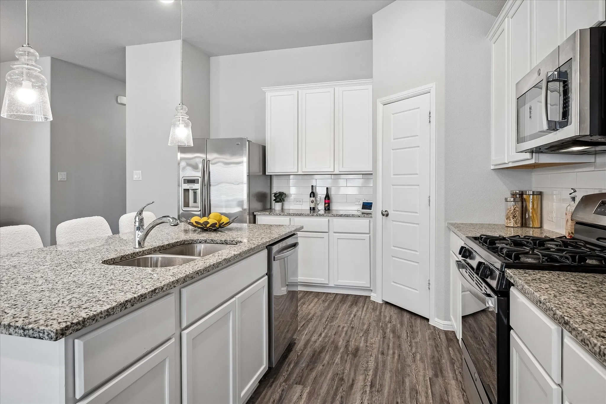 Single Family Residence For Sale in Collin County , 3304 Macaw Road, Celina, Texas 75009, 4 Bedroom, 2 Bathroom, 2 Garage spaces, 1,941 Sqft, built in 2021, mls#21362979, Real Estate Agent in Celina, Homes For Sale in Collin county, Homes For Sale in Celina, Realtor in Celina Texas, Real Estate Brokerage Independent Realty Texas, Luminita Cordes Realtor