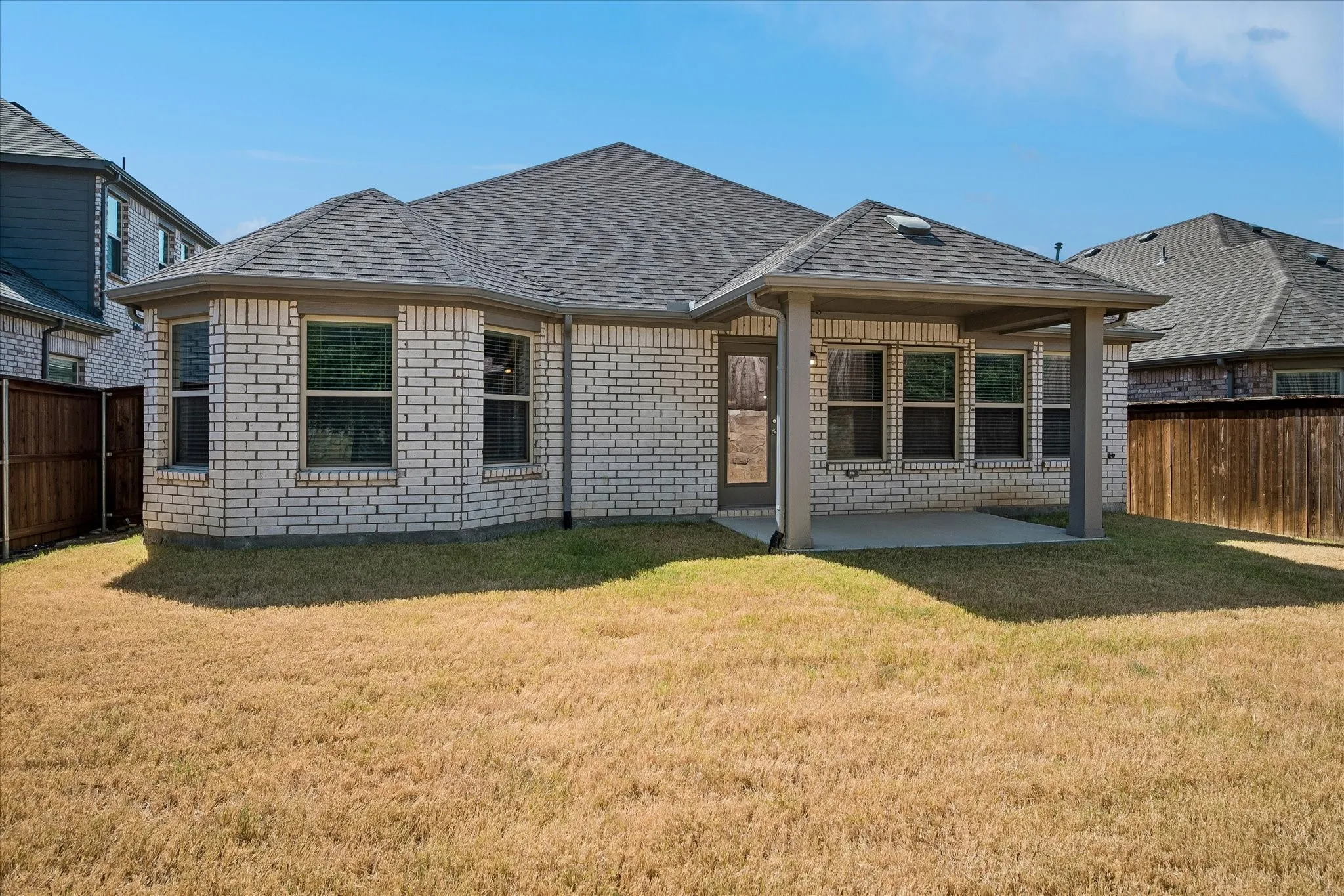 Single Family Residence For Sale in Collin County , 3304 Macaw Road, Celina, Texas 75009, 4 Bedroom, 2 Bathroom, 2 Garage spaces, 1,941 Sqft, built in 2021, mls#21362979, Real Estate Agent in Celina, Homes For Sale in Collin county, Homes For Sale in Celina, Realtor in Celina Texas, Real Estate Brokerage Independent Realty Texas, Luminita Cordes Realtor