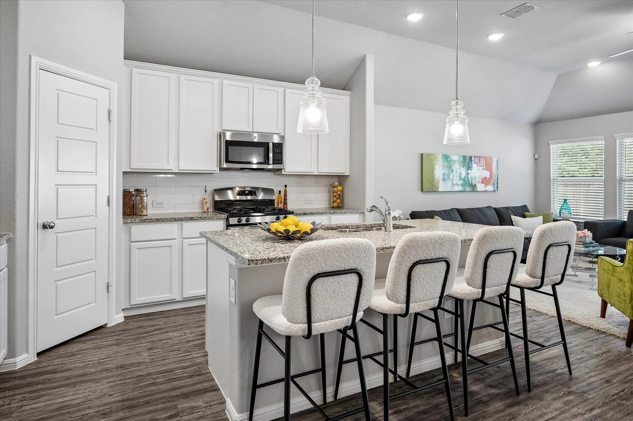Single Family Residence For Sale in Collin County , 3304 Macaw Road, Celina, Texas 75009, 4 Bedroom, 2 Bathroom, 2 Garage spaces, 1,941 Sqft, built in 2021, mls#21362979, Real Estate Agent in Celina, Homes For Sale in Collin county, Homes For Sale in Celina, Realtor in Celina Texas, Real Estate Brokerage Independent Realty Texas, Luminita Cordes Realtor