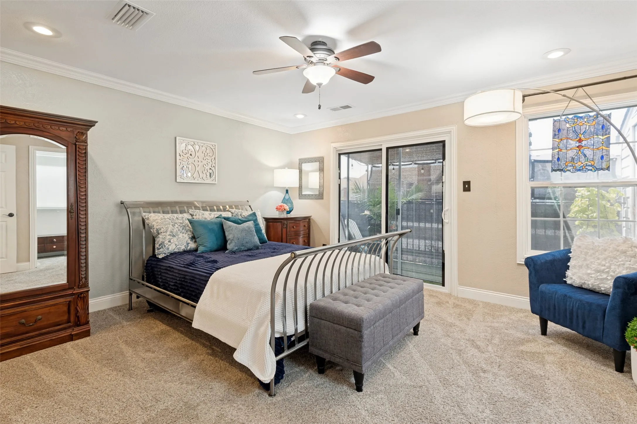 Condominium For Sale in Dallas County , 236 Samuel Boulevard 2, Coppell, Texas 75019, 1 Bedroom, 1 Bathroom, Garage spaces, 800 Sqft, built in 1984, mls#21364764, Real Estate Agent in Coppell, Homes For Sale in Dallas county, Homes For Sale in Coppell, Realtor in Coppell Texas, Real Estate Brokerage Independent Realty Texas, Luminita Cordes Realtor