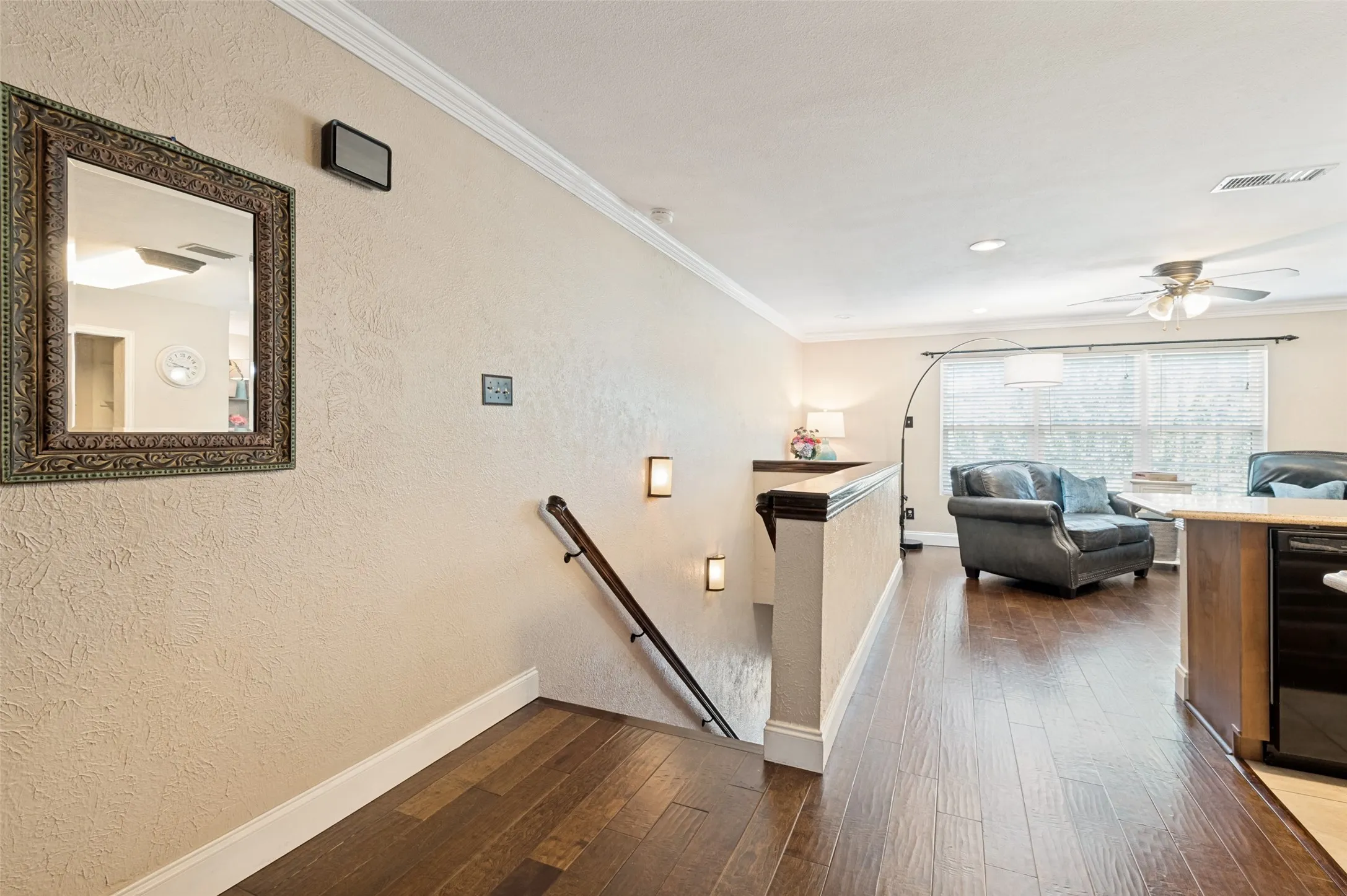 Condominium For Sale in Dallas County , 236 Samuel Boulevard 2, Coppell, Texas 75019, 1 Bedroom, 1 Bathroom, Garage spaces, 800 Sqft, built in 1984, mls#21364764, Real Estate Agent in Coppell, Homes For Sale in Dallas county, Homes For Sale in Coppell, Realtor in Coppell Texas, Real Estate Brokerage Independent Realty Texas, Luminita Cordes Realtor