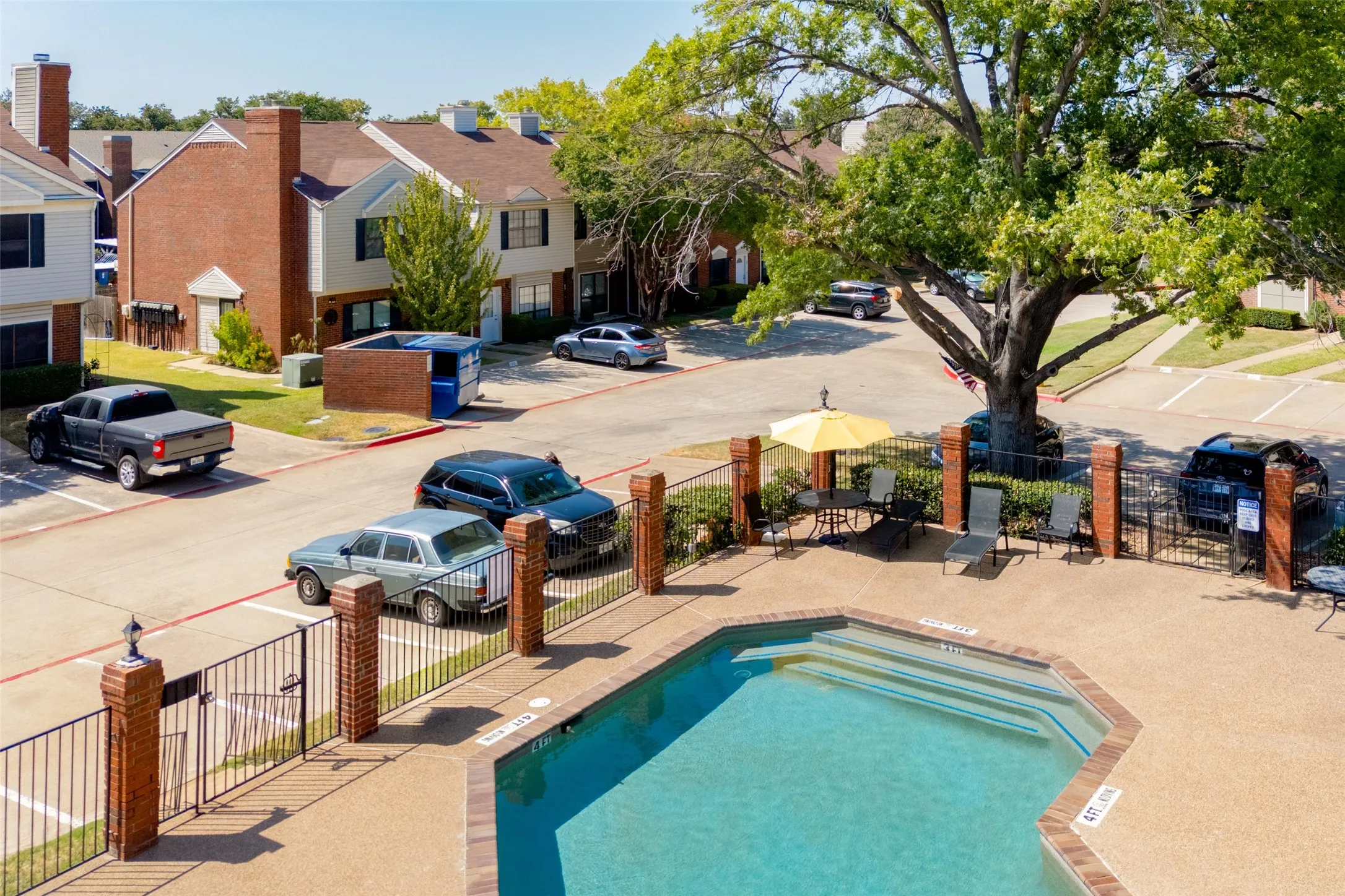 Condominium For Sale in Dallas County , 236 Samuel Boulevard 2, Coppell, Texas 75019, 1 Bedroom, 1 Bathroom, Garage spaces, 800 Sqft, built in 1984, mls#21364764, Real Estate Agent in Coppell, Homes For Sale in Dallas county, Homes For Sale in Coppell, Realtor in Coppell Texas, Real Estate Brokerage Independent Realty Texas, Luminita Cordes Realtor