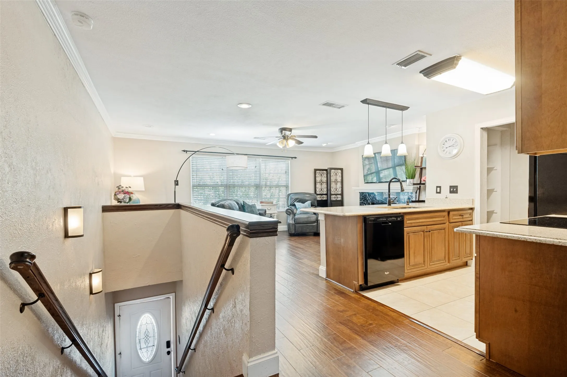 Condominium For Sale in Dallas County , 236 Samuel Boulevard 2, Coppell, Texas 75019, 1 Bedroom, 1 Bathroom, Garage spaces, 800 Sqft, built in 1984, mls#21364764, Real Estate Agent in Coppell, Homes For Sale in Dallas county, Homes For Sale in Coppell, Realtor in Coppell Texas, Real Estate Brokerage Independent Realty Texas, Luminita Cordes Realtor
