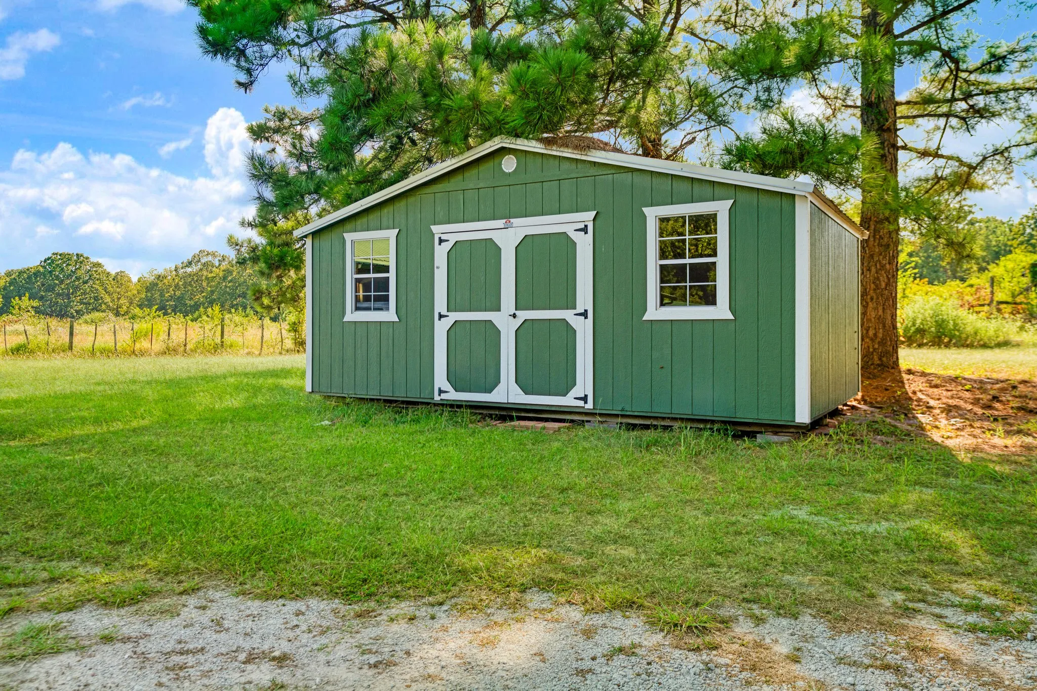 Single Family Residence For Sale in Red River (TX) County , 1251 County Road 2232, Detroit, Texas 75436, 2 Bedroom, 2 Bathroom, Garage spaces, 1,225 Sqft, built in 2001, Price $265,000, mls#21364519, Real Estate Agent in Detroit, Homes For Sale in Red River (TX) county, Homes For Sale in Detroit, Realtor in Detroit Texas, Real Estate Brokerage Independent Realty Texas, Luminita Cordes Realtor