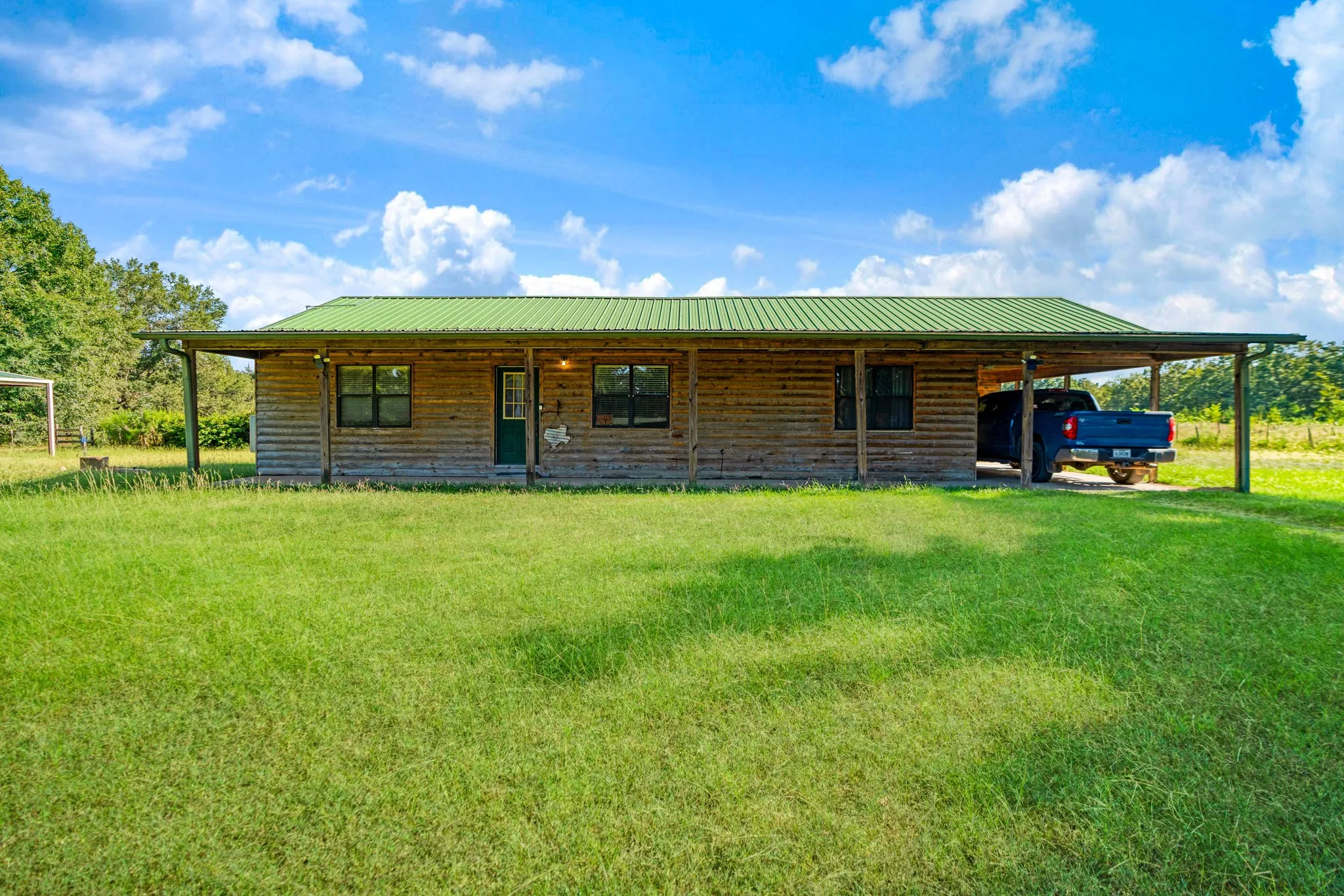 Single Family Residence For Sale in Red River (TX) County , 1251 County Road 2232, Detroit, Texas 75436, 2 Bedroom, 2 Bathroom, Garage spaces, 1,225 Sqft, built in 2001, Price $265,000, mls#21364519, Real Estate Agent in Detroit, Homes For Sale in Red River (TX) county, Homes For Sale in Detroit, Realtor in Detroit Texas, Real Estate Brokerage Independent Realty Texas, Luminita Cordes Realtor
