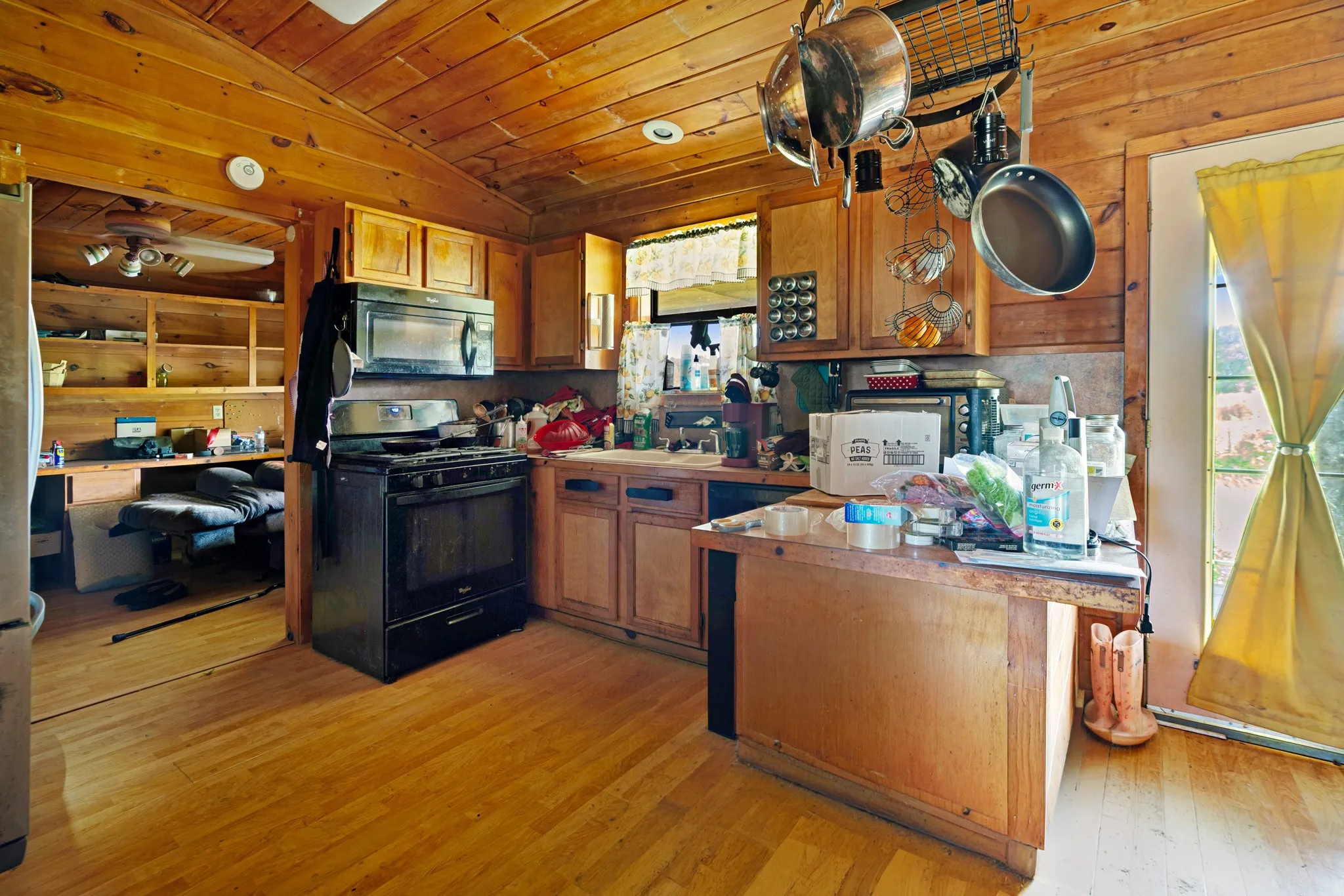 Single Family Residence For Sale in Red River (TX) County , 1251 County Road 2232, Detroit, Texas 75436, 2 Bedroom, 2 Bathroom, Garage spaces, 1,225 Sqft, built in 2001, Price $265,000, mls#21364519, Real Estate Agent in Detroit, Homes For Sale in Red River (TX) county, Homes For Sale in Detroit, Realtor in Detroit Texas, Real Estate Brokerage Independent Realty Texas, Luminita Cordes Realtor