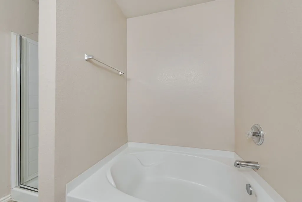 Single Family Residence For Rent in Rockwall County , 509 Cherrywood Terrace, Royse City, Texas 75189, 4 Bedroom, 2 Bathroom, 2 Garage spaces, 2,100 Sqft, built in 2006, mls#21364856, Real Estate Agent in Royse City, Homes For Rent in Rockwall county, Homes For Rent in Royse City, Realtor in Royse City Texas, Real Estate Brokerage Independent Realty Texas, Luminita Cordes Realtor