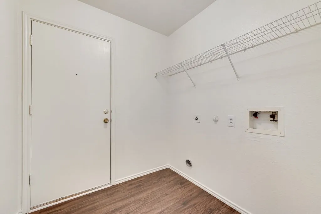 Single Family Residence For Rent in Rockwall County , 509 Cherrywood Terrace, Royse City, Texas 75189, 4 Bedroom, 2 Bathroom, 2 Garage spaces, 2,100 Sqft, built in 2006, mls#21364856, Real Estate Agent in Royse City, Homes For Rent in Rockwall county, Homes For Rent in Royse City, Realtor in Royse City Texas, Real Estate Brokerage Independent Realty Texas, Luminita Cordes Realtor