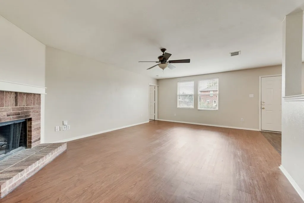Single Family Residence For Rent in Rockwall County , 509 Cherrywood Terrace, Royse City, Texas 75189, 4 Bedroom, 2 Bathroom, 2 Garage spaces, 2,100 Sqft, built in 2006, mls#21364856, Real Estate Agent in Royse City, Homes For Rent in Rockwall county, Homes For Rent in Royse City, Realtor in Royse City Texas, Real Estate Brokerage Independent Realty Texas, Luminita Cordes Realtor
