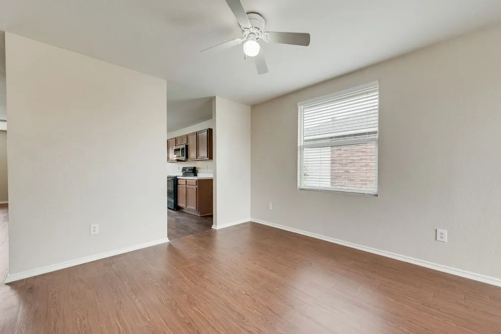 Single Family Residence For Rent in Rockwall County , 509 Cherrywood Terrace, Royse City, Texas 75189, 4 Bedroom, 2 Bathroom, 2 Garage spaces, 2,100 Sqft, built in 2006, mls#21364856, Real Estate Agent in Royse City, Homes For Rent in Rockwall county, Homes For Rent in Royse City, Realtor in Royse City Texas, Real Estate Brokerage Independent Realty Texas, Luminita Cordes Realtor