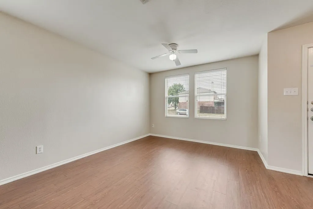 Single Family Residence For Rent in Rockwall County , 509 Cherrywood Terrace, Royse City, Texas 75189, 4 Bedroom, 2 Bathroom, 2 Garage spaces, 2,100 Sqft, built in 2006, mls#21364856, Real Estate Agent in Royse City, Homes For Rent in Rockwall county, Homes For Rent in Royse City, Realtor in Royse City Texas, Real Estate Brokerage Independent Realty Texas, Luminita Cordes Realtor