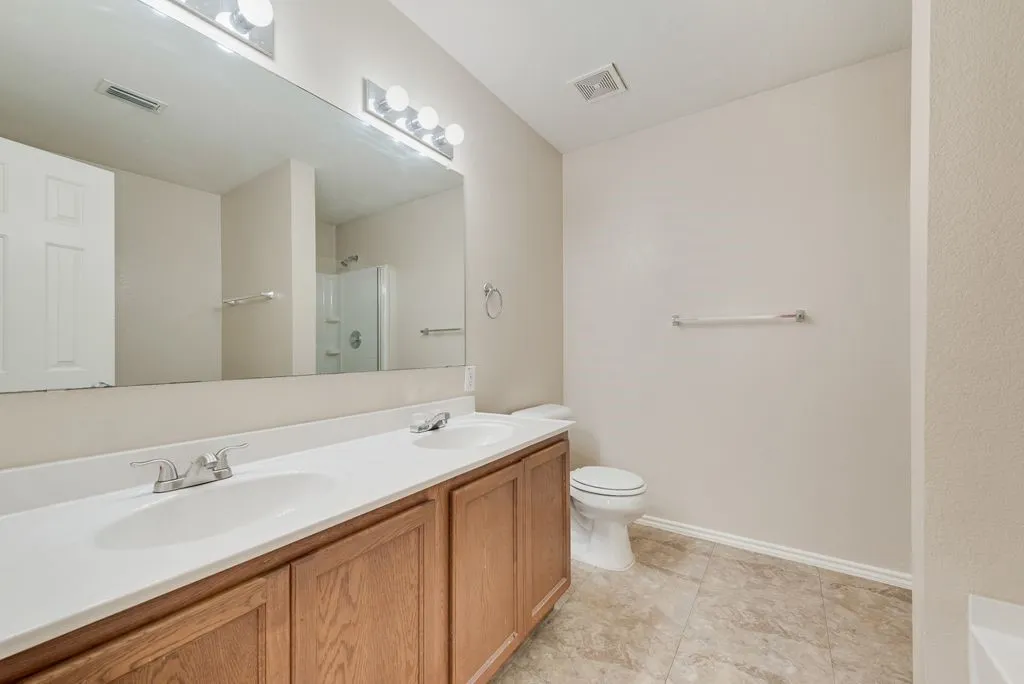 Single Family Residence For Rent in Rockwall County , 509 Cherrywood Terrace, Royse City, Texas 75189, 4 Bedroom, 2 Bathroom, 2 Garage spaces, 2,100 Sqft, built in 2006, mls#21364856, Real Estate Agent in Royse City, Homes For Rent in Rockwall county, Homes For Rent in Royse City, Realtor in Royse City Texas, Real Estate Brokerage Independent Realty Texas, Luminita Cordes Realtor