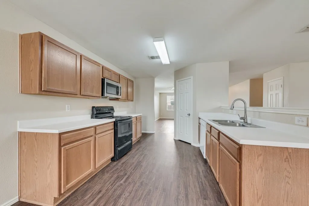 Single Family Residence For Rent in Rockwall County , 509 Cherrywood Terrace, Royse City, Texas 75189, 4 Bedroom, 2 Bathroom, 2 Garage spaces, 2,100 Sqft, built in 2006, mls#21364856, Real Estate Agent in Royse City, Homes For Rent in Rockwall county, Homes For Rent in Royse City, Realtor in Royse City Texas, Real Estate Brokerage Independent Realty Texas, Luminita Cordes Realtor