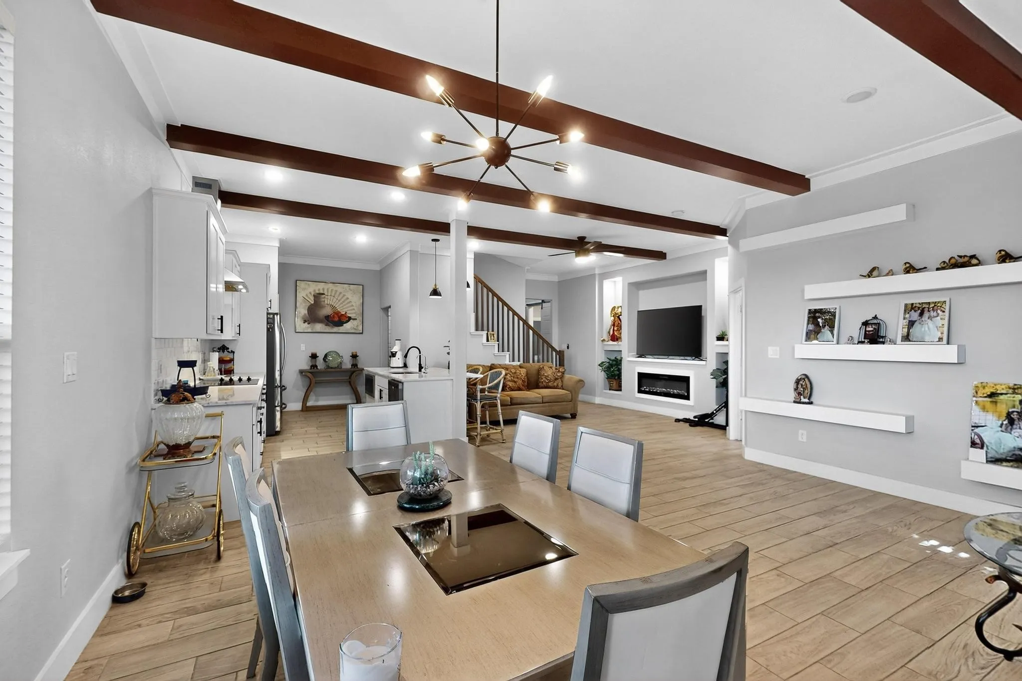 Single Family Residence For Sale in Dallas County , 1901 Avenue E, Grand Prairie, Texas 75051, 5 Bedroom, 5 Bathroom, 2 Garage spaces, 1,908 Sqft, built in 2021, Price $530,000, mls#21361384, Real Estate Agent in Grand Prairie, Homes For Sale in Dallas county, Homes For Sale in Grand Prairie, Realtor in Grand Prairie Texas, Real Estate Brokerage Independent Realty Texas, Luminita Cordes Realtor
