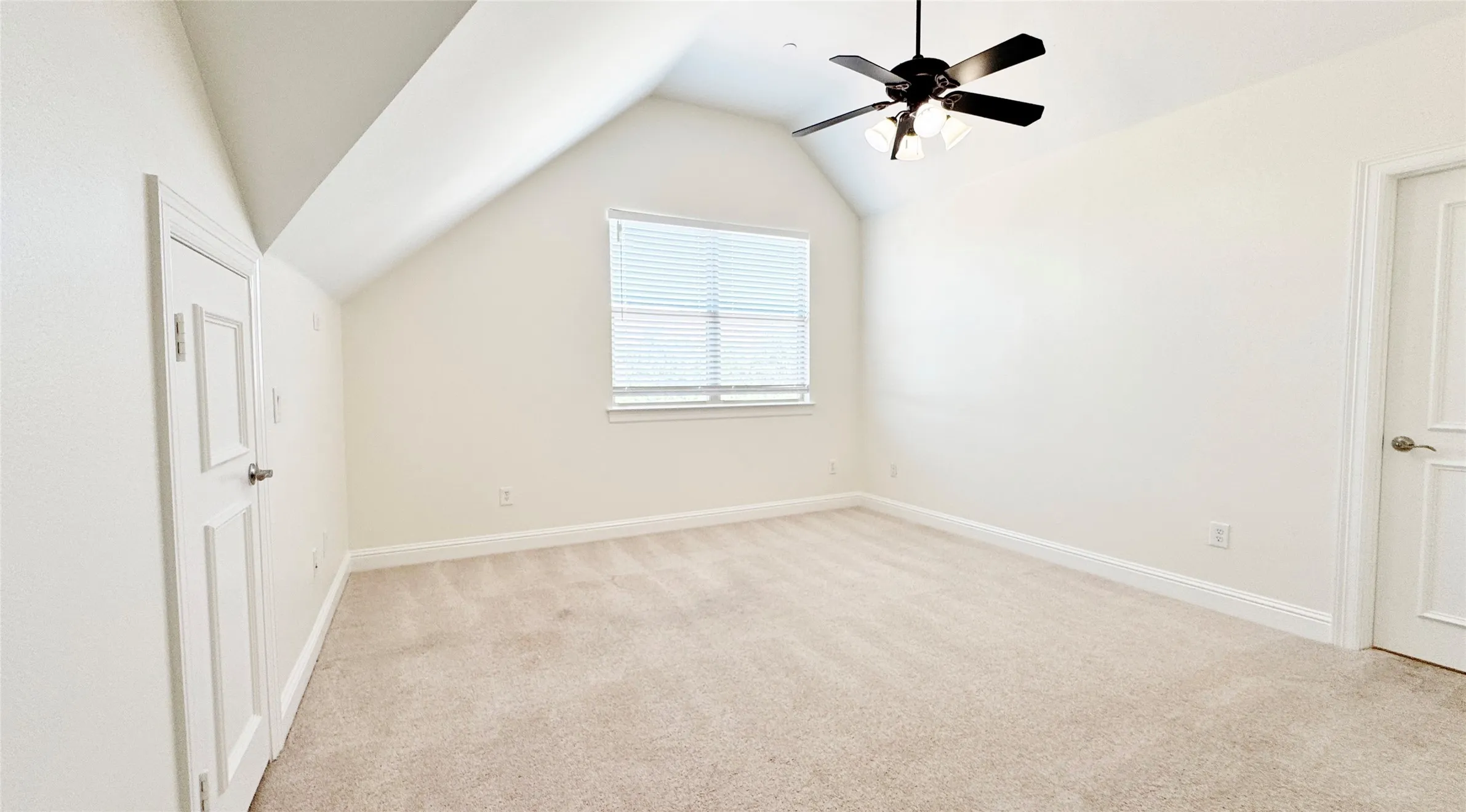 Townhouse For Rent in Dallas County , 4148 Grassmere Lane 3A, University Park, Texas 75205, 4 Bedroom, 4 Bathroom, 2 Garage spaces, 2,124 Sqft, built in 2007, mls#21364863, Real Estate Agent in University Park, Homes For Rent in Dallas county, Homes For Rent in University Park, Realtor in University Park Texas, Real Estate Brokerage Independent Realty Texas, Luminita Cordes Realtor