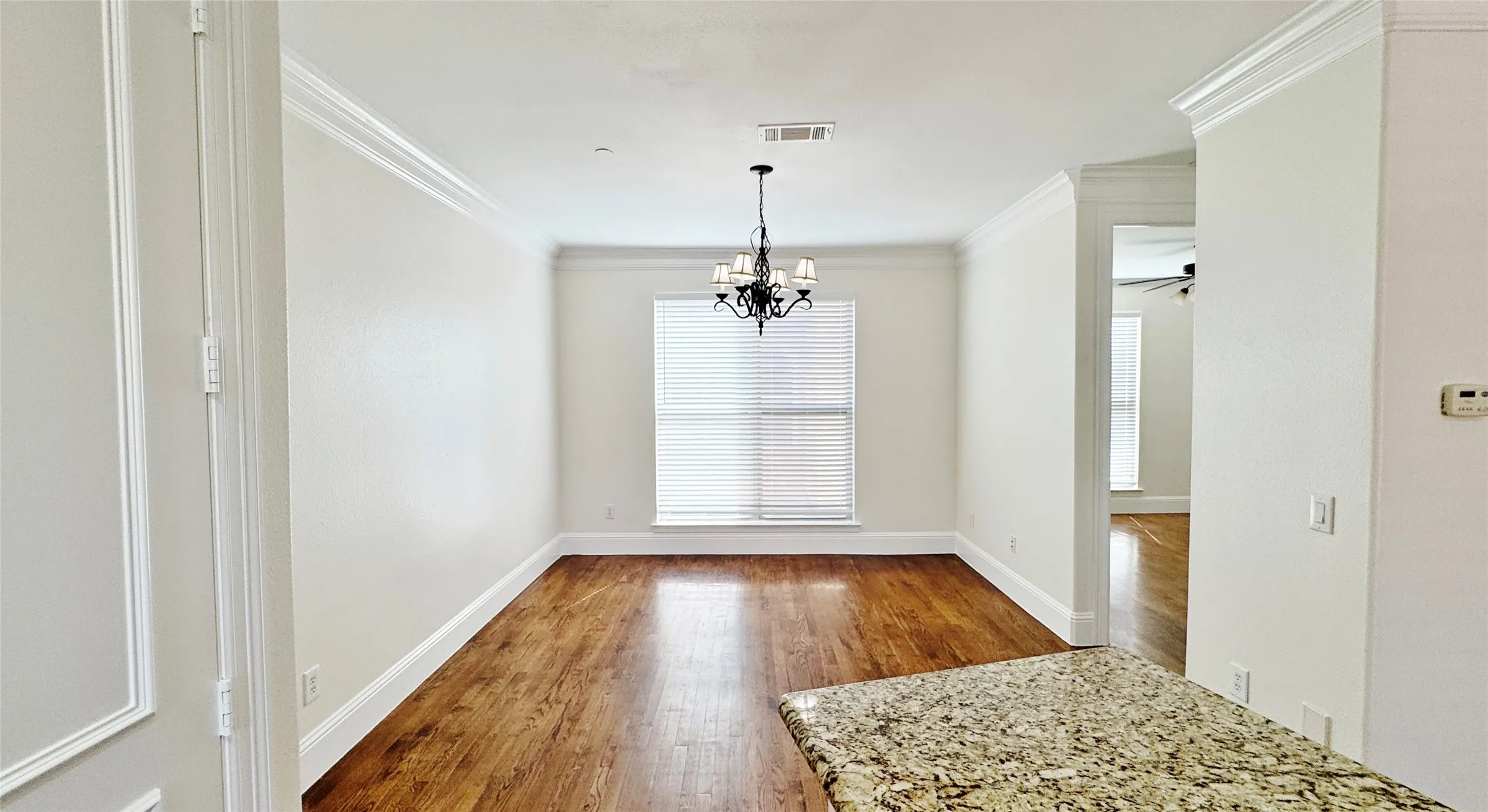 Townhouse For Rent in Dallas County , 4148 Grassmere Lane 3A, University Park, Texas 75205, 4 Bedroom, 4 Bathroom, 2 Garage spaces, 2,124 Sqft, built in 2007, mls#21364863, Real Estate Agent in University Park, Homes For Rent in Dallas county, Homes For Rent in University Park, Realtor in University Park Texas, Real Estate Brokerage Independent Realty Texas, Luminita Cordes Realtor