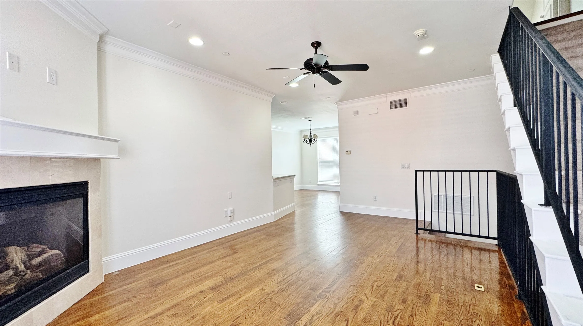 Townhouse For Rent in Dallas County , 4148 Grassmere Lane 3A, University Park, Texas 75205, 4 Bedroom, 4 Bathroom, 2 Garage spaces, 2,124 Sqft, built in 2007, mls#21364863, Real Estate Agent in University Park, Homes For Rent in Dallas county, Homes For Rent in University Park, Realtor in University Park Texas, Real Estate Brokerage Independent Realty Texas, Luminita Cordes Realtor