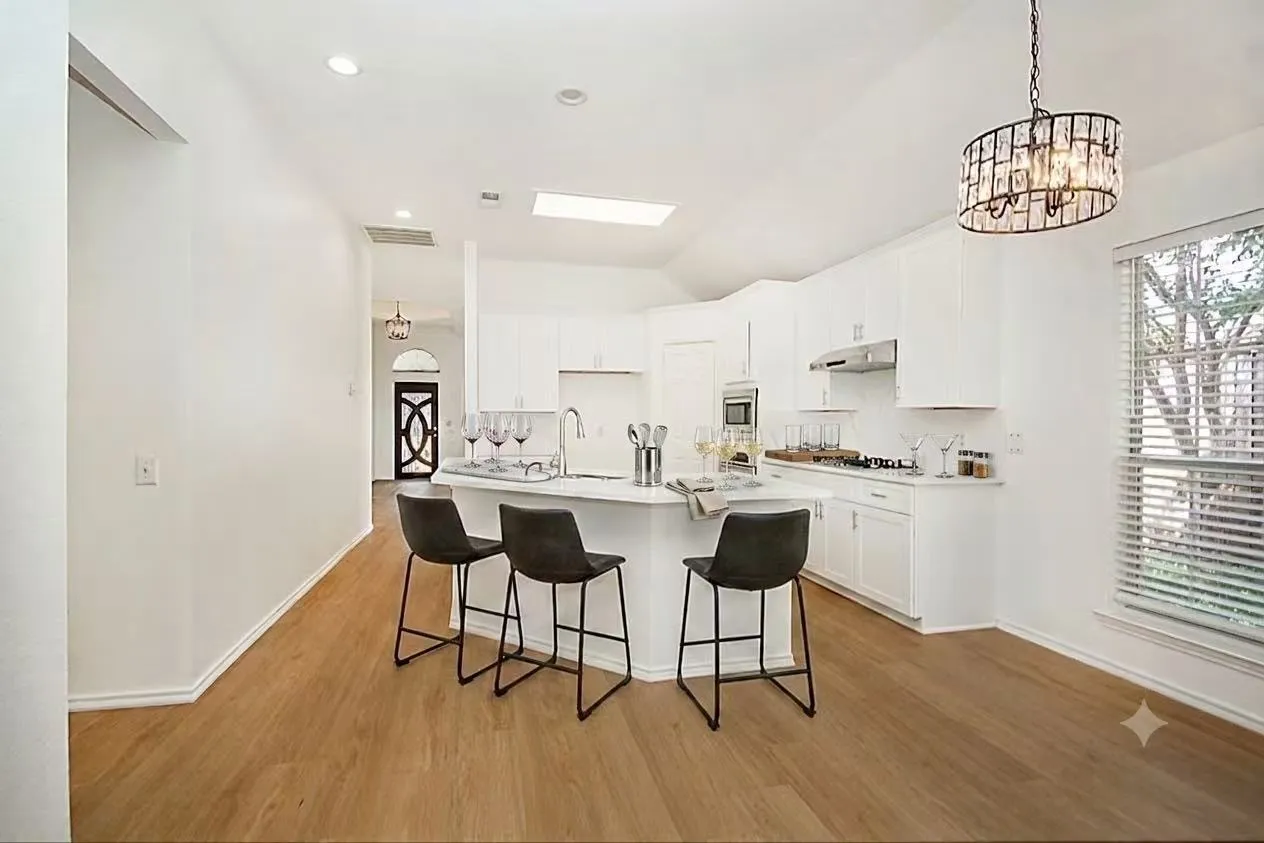 Single Family Residence For Sale in Collin County , 2452 Brycewood Lane, Plano, Texas 75025, 4 Bedroom, 2 Bathroom, 2 Garage spaces, 2,030 Sqft, built in 1998, mls#21321601, Real Estate Agent in Plano, Homes For Sale in Collin county, Homes For Sale in Plano, Realtor in Plano Texas, Real Estate Brokerage Independent Realty Texas, Luminita Cordes Realtor