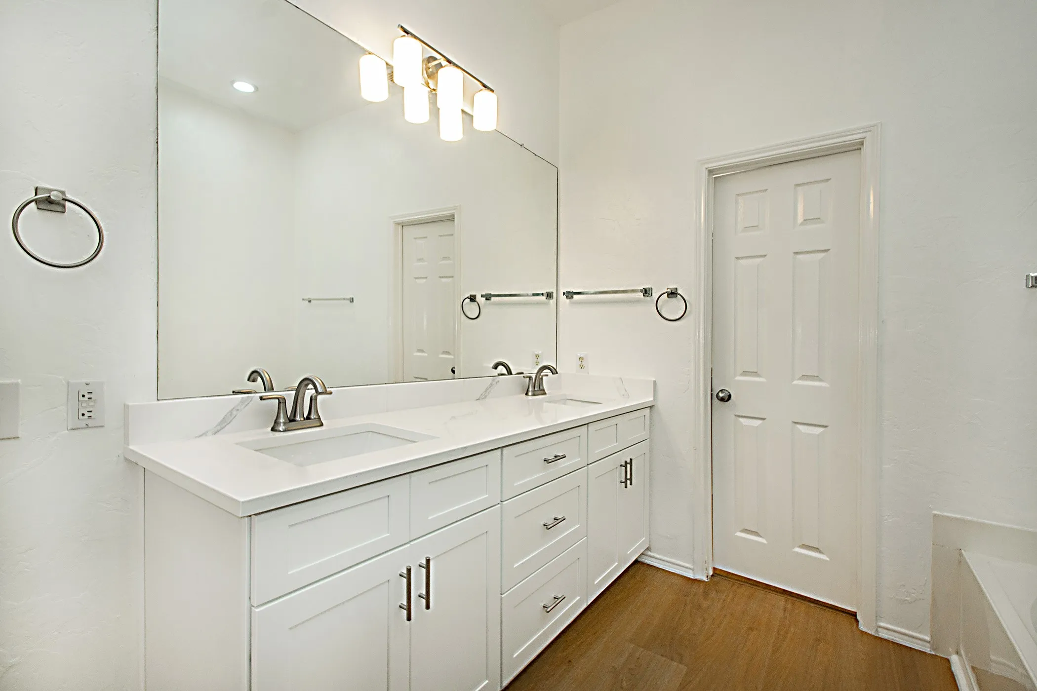 Single Family Residence For Sale in Collin County , 2452 Brycewood Lane, Plano, Texas 75025, 4 Bedroom, 2 Bathroom, 2 Garage spaces, 2,030 Sqft, built in 1998, mls#21321601, Real Estate Agent in Plano, Homes For Sale in Collin county, Homes For Sale in Plano, Realtor in Plano Texas, Real Estate Brokerage Independent Realty Texas, Luminita Cordes Realtor