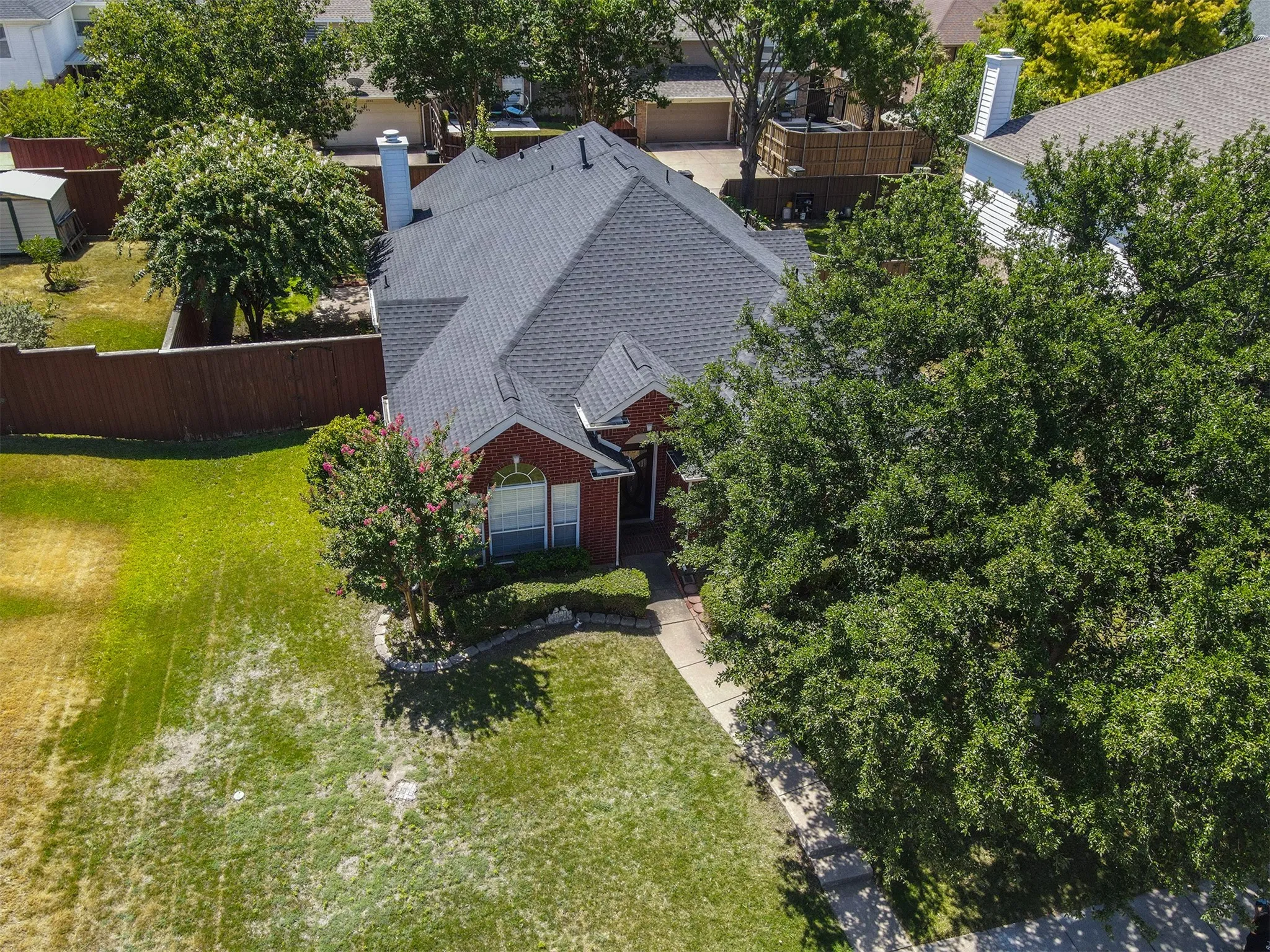 Single Family Residence For Sale in Collin County , 2452 Brycewood Lane, Plano, Texas 75025, 4 Bedroom, 2 Bathroom, 2 Garage spaces, 2,030 Sqft, built in 1998, mls#21321601, Real Estate Agent in Plano, Homes For Sale in Collin county, Homes For Sale in Plano, Realtor in Plano Texas, Real Estate Brokerage Independent Realty Texas, Luminita Cordes Realtor