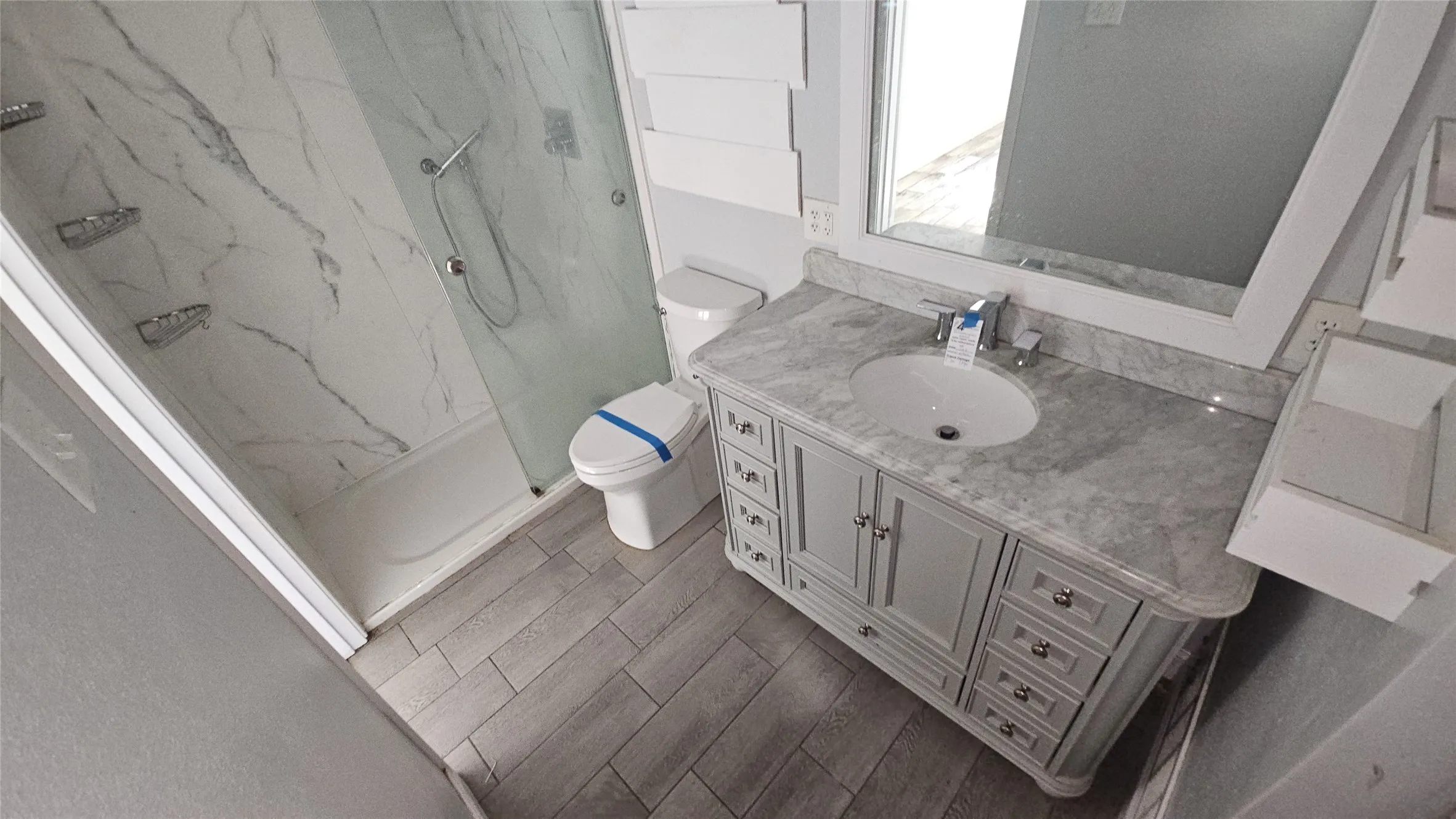 Single Family Residence For Sale in Tarrant County , 833 James Street, Azle, Texas 76020, 4 Bedroom, 2 Bathroom, 2 Garage spaces, 1,936 Sqft, built in 1976, mls#21352355, Real Estate Agent in Azle, Homes For Sale in Tarrant county, Homes For Sale in Azle, Realtor in Azle Texas, Real Estate Brokerage Independent Realty Texas, Luminita Cordes Realtor