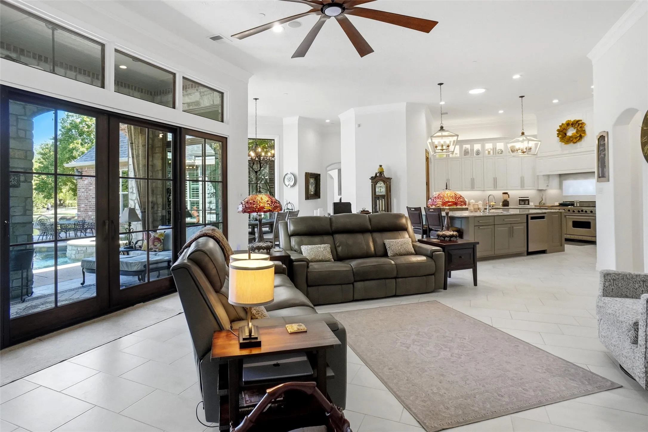 Single Family Residence For Sale in Tarrant County , 5024 Strathmore, Colleyville, Texas 76034, 5 Bedroom, 5 Bathroom, 3 Garage spaces, 4,448 Sqft, built in 2005, mls#21364681, Real Estate Agent in Colleyville, Homes For Sale in Tarrant county, Homes For Sale in Colleyville, Realtor in Colleyville Texas, Real Estate Brokerage Independent Realty Texas, Luminita Cordes Realtor