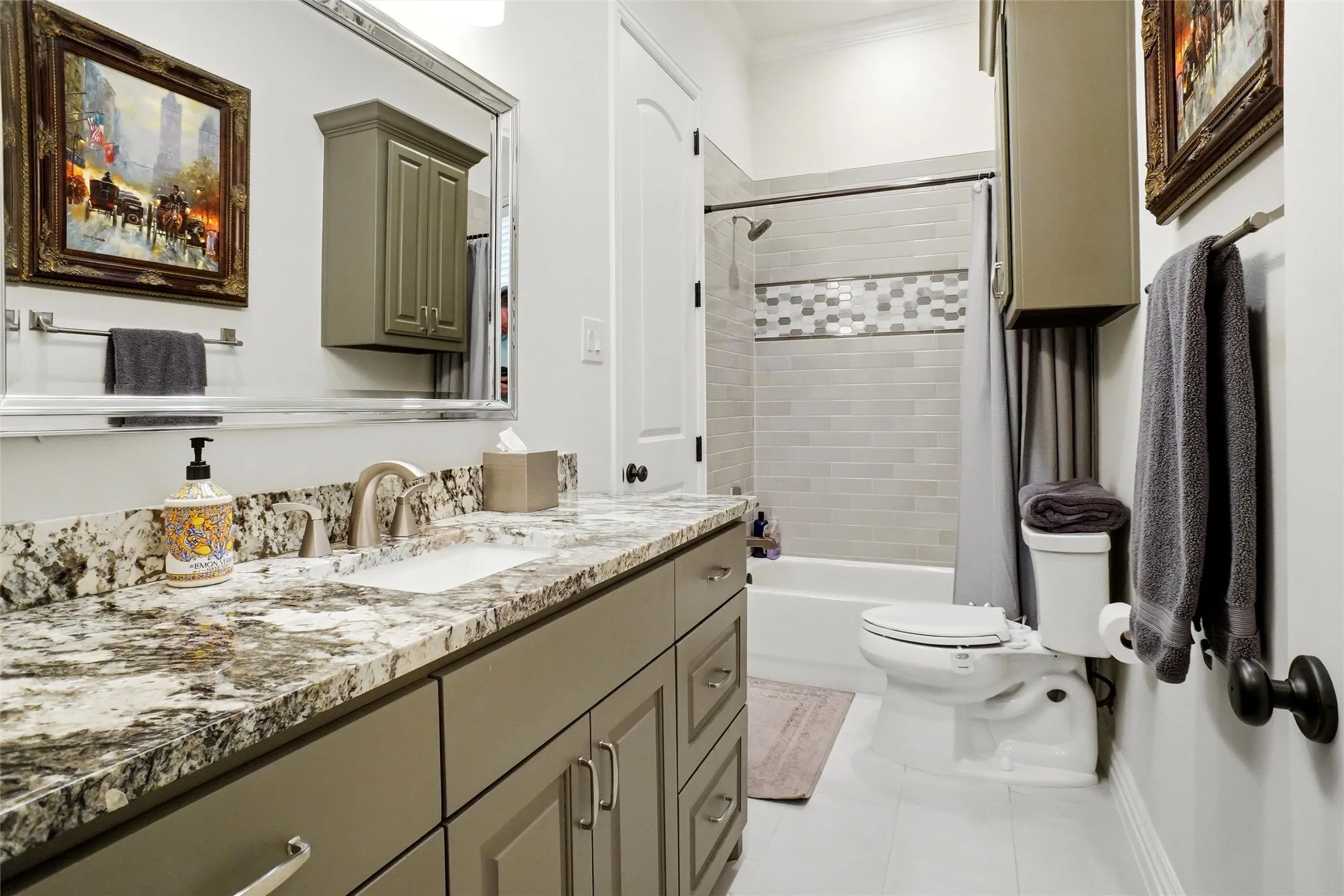 Single Family Residence For Sale in Tarrant County , 5024 Strathmore, Colleyville, Texas 76034, 5 Bedroom, 5 Bathroom, 3 Garage spaces, 4,448 Sqft, built in 2005, mls#21364681, Real Estate Agent in Colleyville, Homes For Sale in Tarrant county, Homes For Sale in Colleyville, Realtor in Colleyville Texas, Real Estate Brokerage Independent Realty Texas, Luminita Cordes Realtor