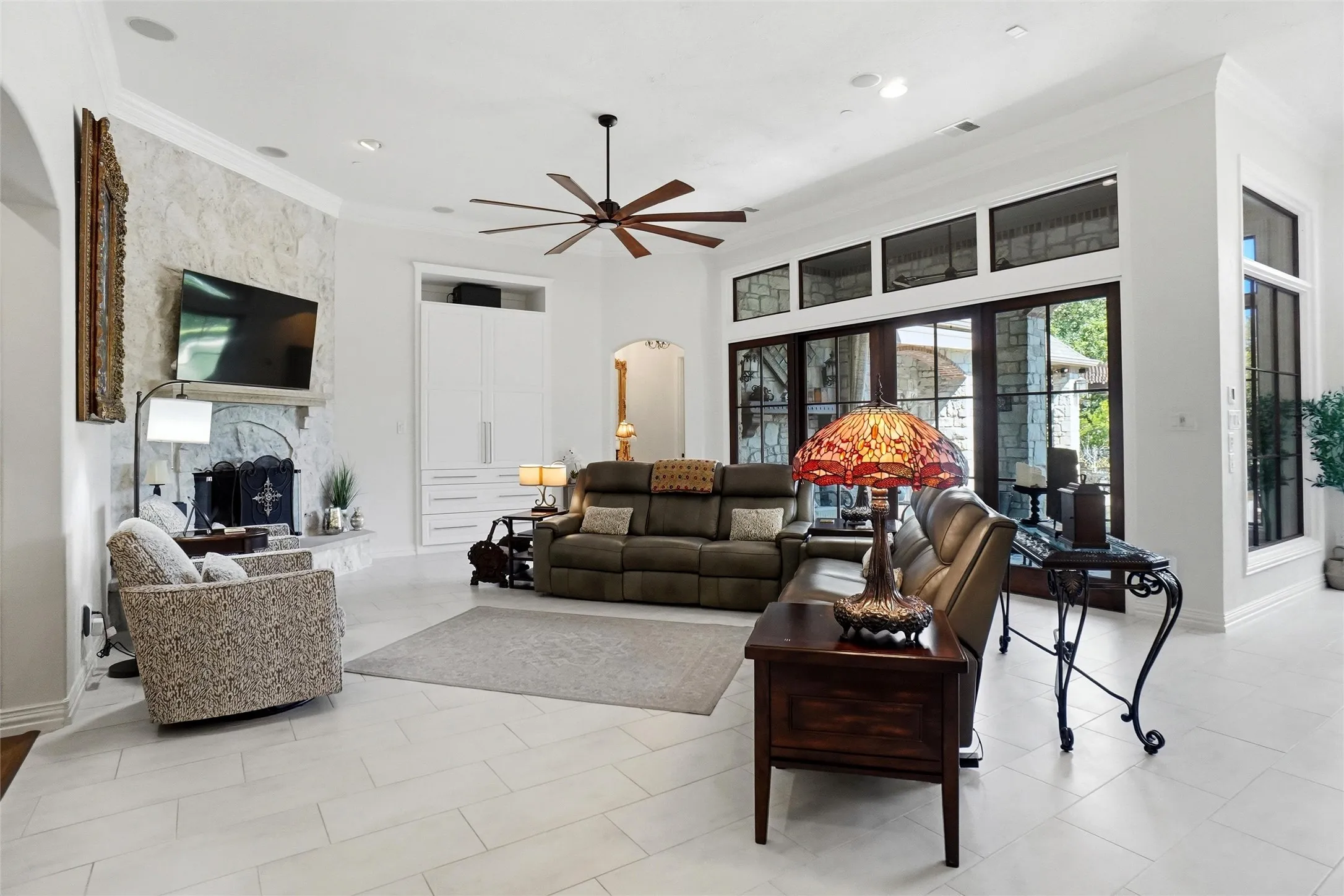 Single Family Residence For Sale in Tarrant County , 5024 Strathmore, Colleyville, Texas 76034, 5 Bedroom, 5 Bathroom, 3 Garage spaces, 4,448 Sqft, built in 2005, mls#21364681, Real Estate Agent in Colleyville, Homes For Sale in Tarrant county, Homes For Sale in Colleyville, Realtor in Colleyville Texas, Real Estate Brokerage Independent Realty Texas, Luminita Cordes Realtor
