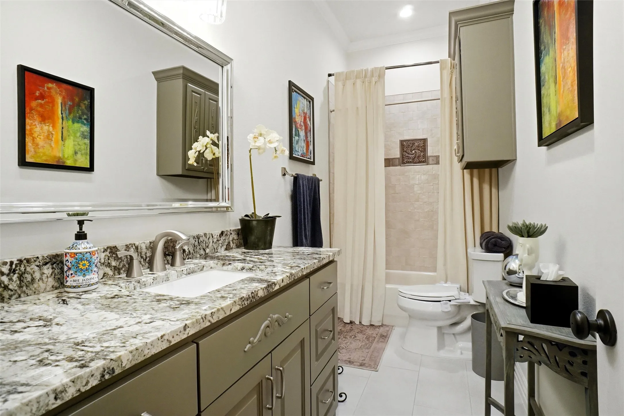 Single Family Residence For Sale in Tarrant County , 5024 Strathmore, Colleyville, Texas 76034, 5 Bedroom, 5 Bathroom, 3 Garage spaces, 4,448 Sqft, built in 2005, mls#21364681, Real Estate Agent in Colleyville, Homes For Sale in Tarrant county, Homes For Sale in Colleyville, Realtor in Colleyville Texas, Real Estate Brokerage Independent Realty Texas, Luminita Cordes Realtor