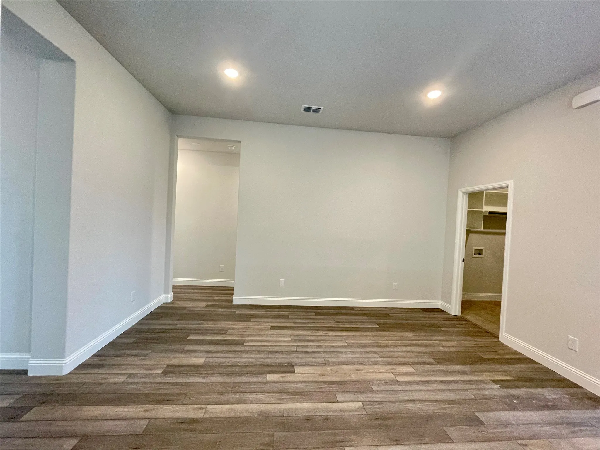 Single Family Residence For Rent in Collin County , 4005 Blue Stem Boulevard, Melissa, Texas 75454, 5 Bedroom, 3 Bathroom, 2 Garage spaces, 2,399 Sqft, built in 2022, mls#21357675, Real Estate Agent in Melissa, Homes For Rent in Collin county, Homes For Rent in Melissa, Realtor in Melissa Texas, Real Estate Brokerage Independent Realty Texas, Luminita Cordes Realtor