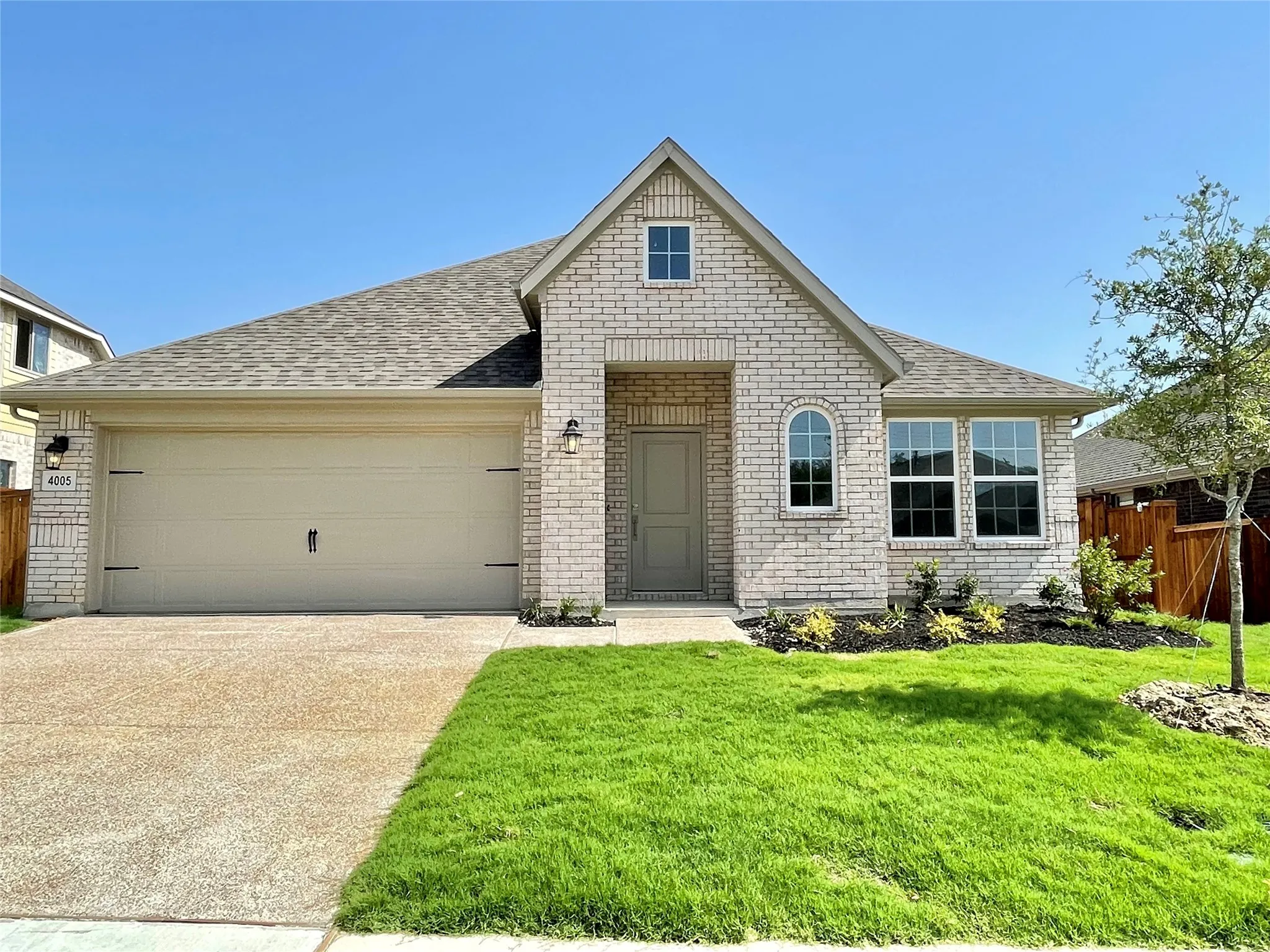 Single Family Residence For Rent