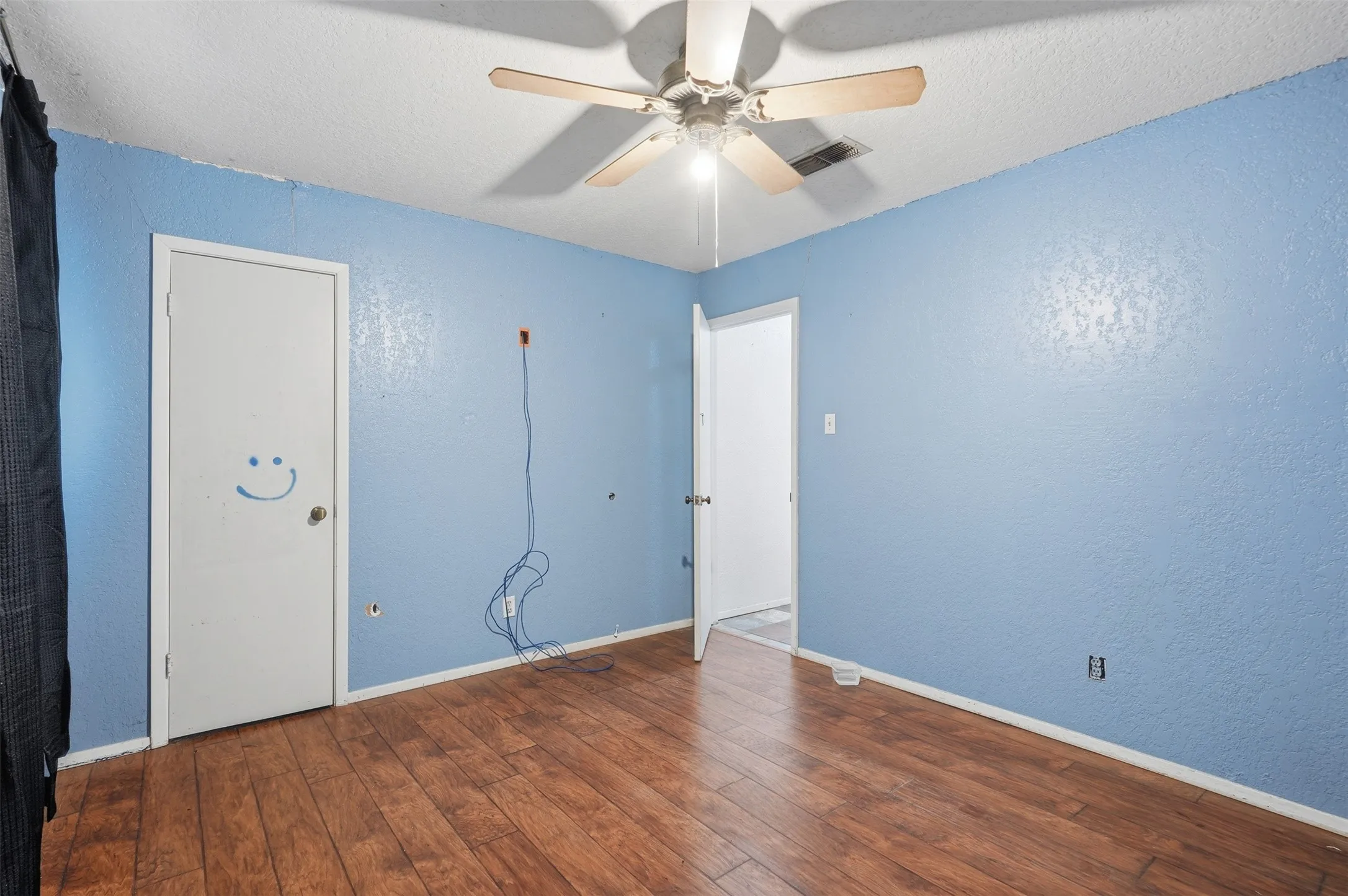 Single Family Residence For Sale in Parker County , 316 Jeri Ridge Road, Willow Park, Texas 76087, 3 Bedroom, 2 Bathroom, 2 Garage spaces, 1,789 Sqft, built in 1978, Price $499,900, mls#21364783, Real Estate Agent in Willow Park, Homes For Sale in Parker county, Homes For Sale in Willow Park, Realtor in Willow Park Texas, Real Estate Brokerage Independent Realty Texas, Luminita Cordes Realtor