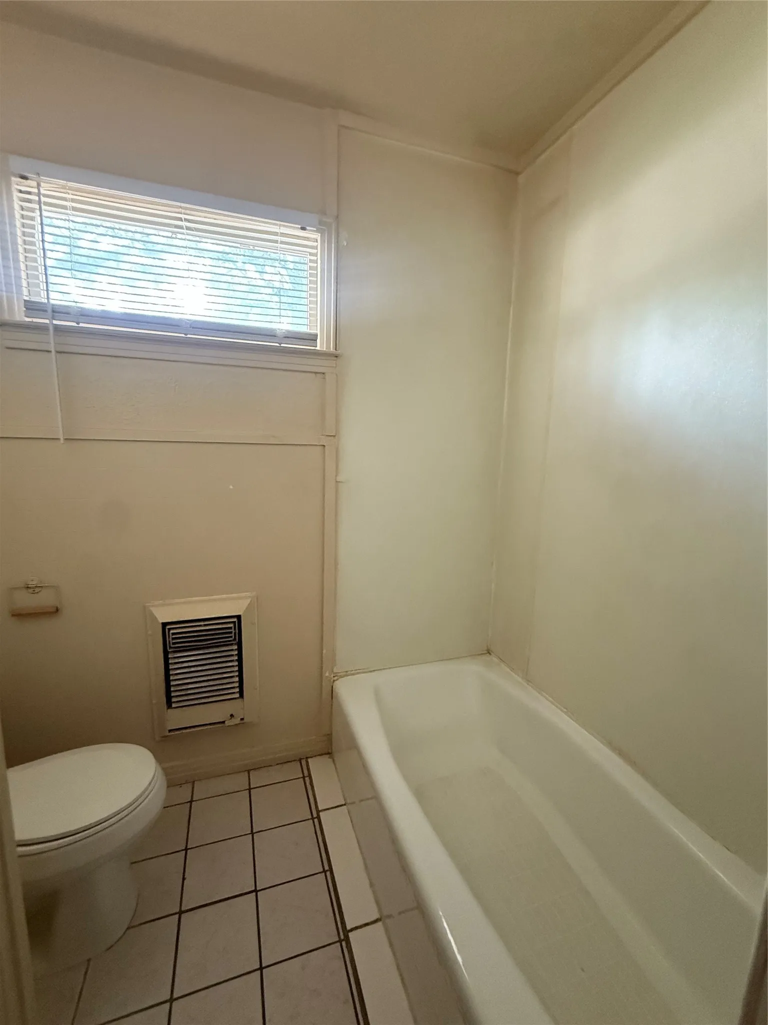 Single Family Residence For Sale in Taylor County , 849 E North 11th Street, Abilene, Texas 79601, 4 Bedroom, 2 Bathroom, Garage spaces, 1,320 Sqft, built in 1951, mls#21352310, Real Estate Agent in Abilene, Homes For Sale in Taylor county, Homes For Sale in Abilene, Realtor in Abilene Texas, Real Estate Brokerage Independent Realty Texas, Luminita Cordes Realtor