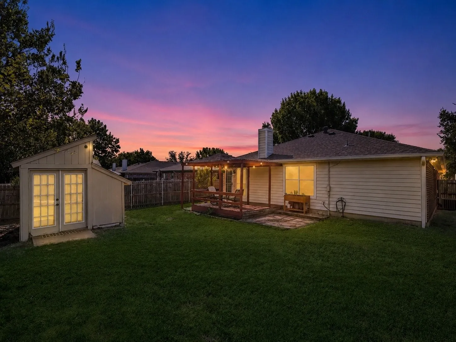 Single Family Residence For Sale in Tarrant County , 4037 Staghorn Circle N, Fort Worth, Texas 76137, 3 Bedroom, 2 Bathroom, 2 Garage spaces, 1,314 Sqft, built in 1992, mls#21363201, Real Estate Agent in Fort Worth, Homes For Sale in Tarrant county, Homes For Sale in Fort Worth, Realtor in Fort Worth Texas, Real Estate Brokerage Independent Realty Texas, Luminita Cordes Realtor