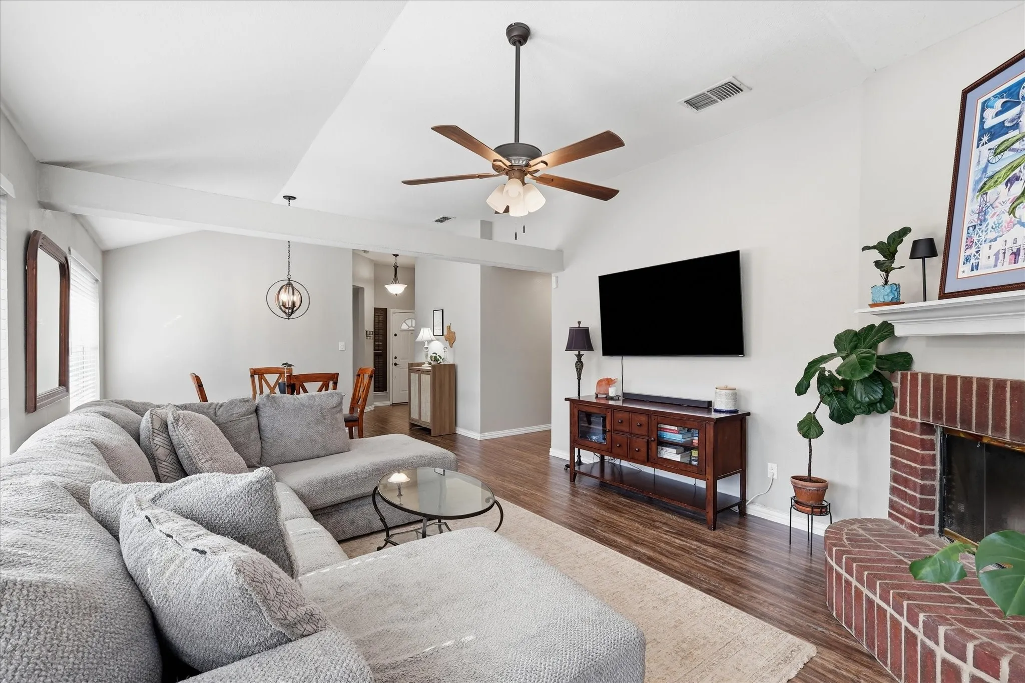 Great layout to maximize usage of the space.