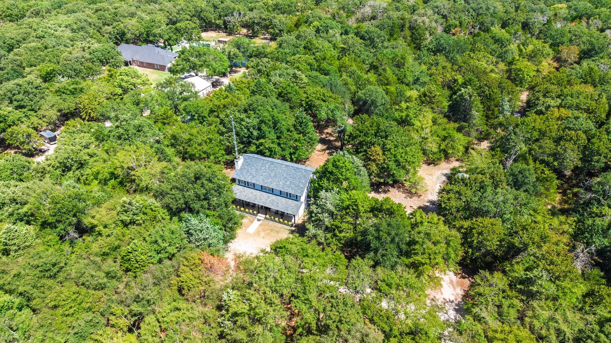 Single Family Residence For Sale in Hunt County , 10401 Holly Creek Road, Terrell, Texas 75160, 5 Bedroom, 4 Bathroom, Garage spaces, 3,576 Sqft, built in 2000, mls#21363936, Real Estate Agent in Terrell, Homes For Sale in Hunt county, Homes For Sale in Terrell, Realtor in Terrell Texas, Real Estate Brokerage Independent Realty Texas, Luminita Cordes Realtor