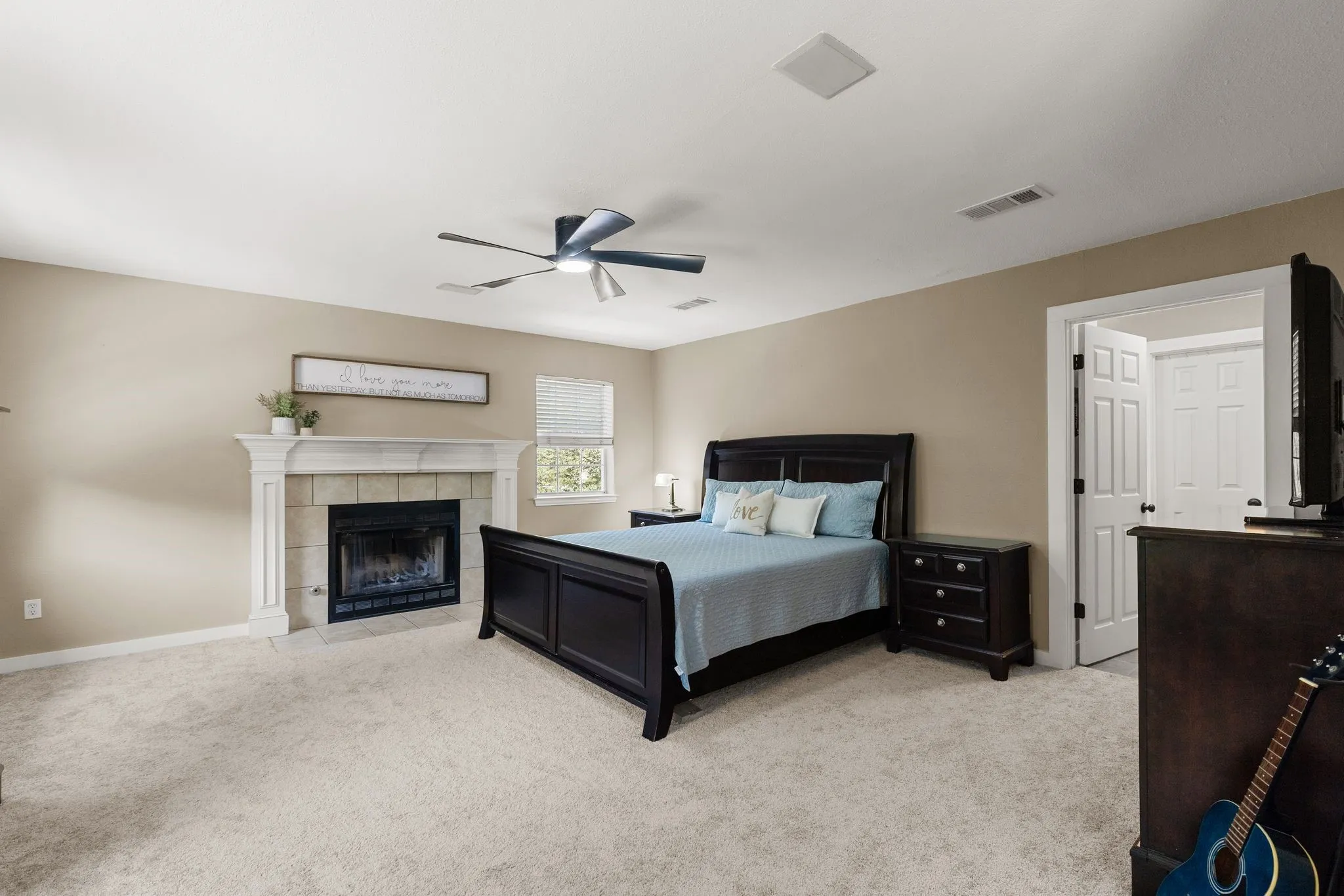 Single Family Residence For Sale in Hunt County , 10401 Holly Creek Road, Terrell, Texas 75160, 5 Bedroom, 4 Bathroom, Garage spaces, 3,576 Sqft, built in 2000, mls#21363936, Real Estate Agent in Terrell, Homes For Sale in Hunt county, Homes For Sale in Terrell, Realtor in Terrell Texas, Real Estate Brokerage Independent Realty Texas, Luminita Cordes Realtor