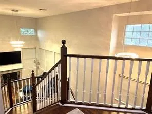 Single Family Residence For Rent in Denton County , 1214 Broken Arrow Trail, Carrollton, Texas 75007, 3 Bedroom, 3 Bathroom, 2 Garage spaces, 1,912 Sqft, built in 1986, mls#21364500, Real Estate Agent in Carrollton, Homes For Rent in Denton county, Homes For Rent in Carrollton, Realtor in Carrollton Texas, Real Estate Brokerage Independent Realty Texas, Luminita Cordes Realtor