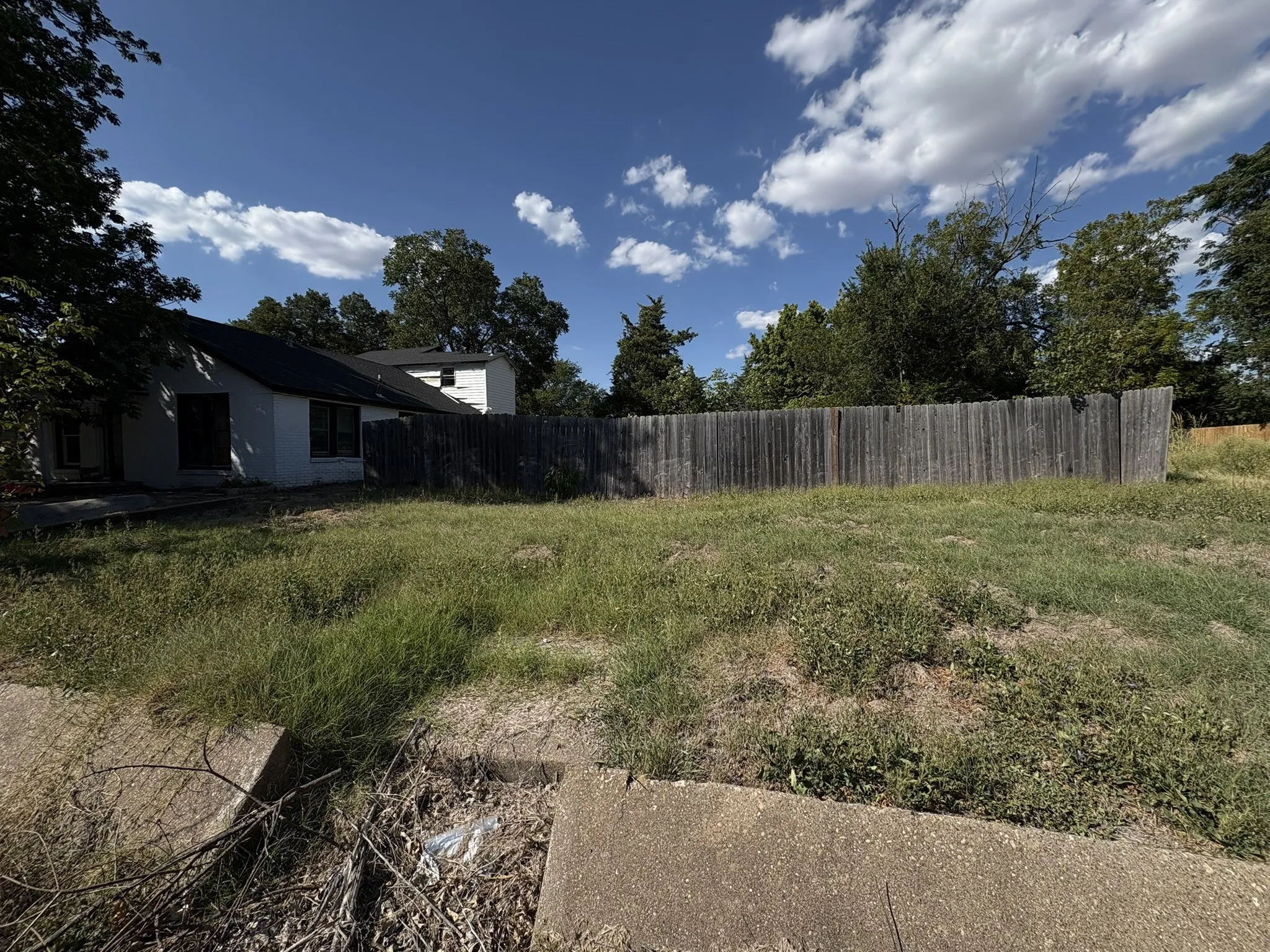 Improved Land For Sale in Ellis County , 713 E Jefferson Street, Waxahachie, Texas 75165, 0, 0, Garage spaces, 0 Sqft, built in 1916, Price $75,000, mls#21364883, Real Estate Agent in Waxahachie, Homes For Sale in Ellis county, Homes For Sale in Waxahachie, Realtor in Waxahachie Texas, Real Estate Brokerage Independent Realty Texas, Luminita Cordes Realtor