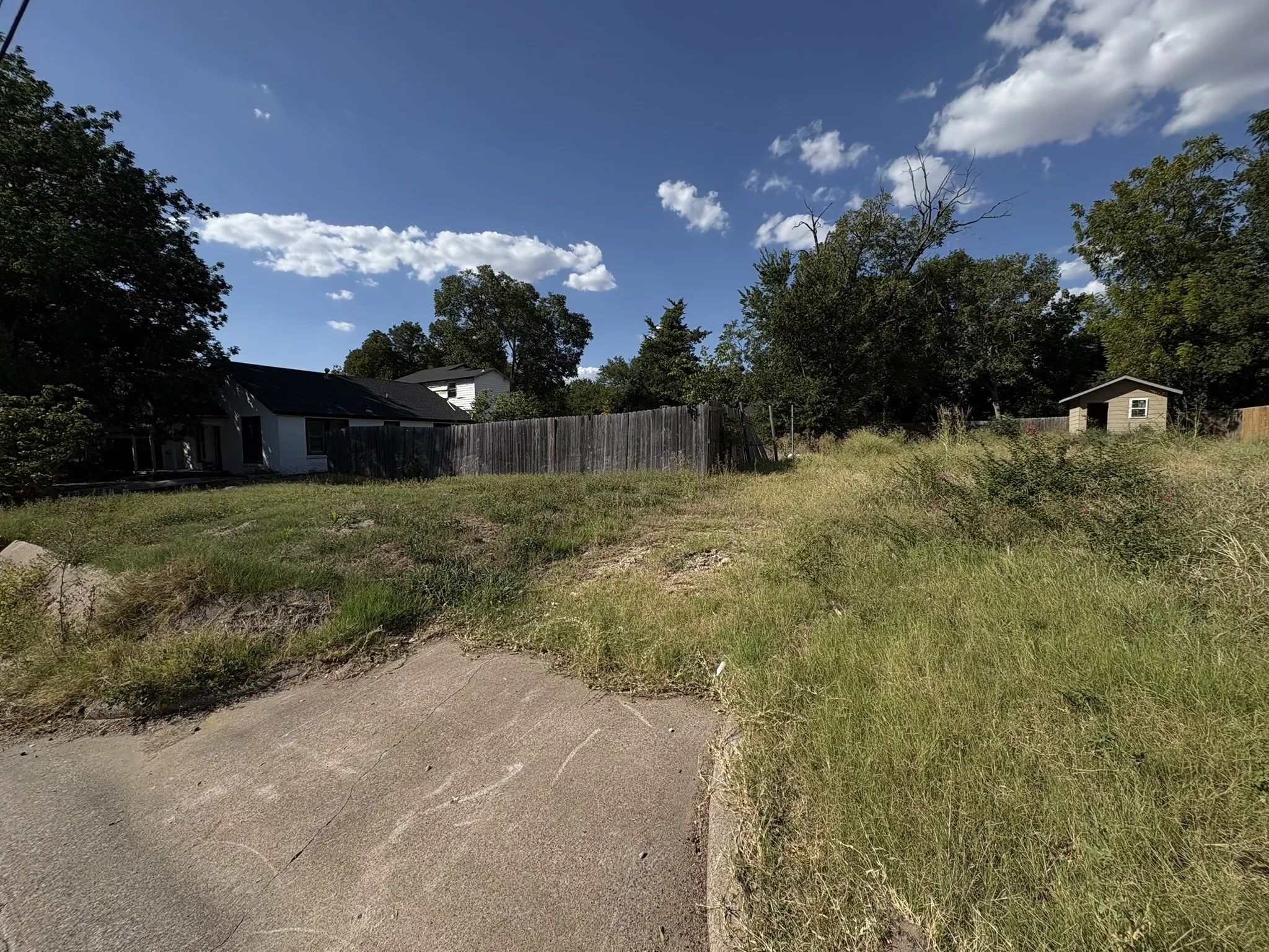 Improved Land For Sale in Ellis County , 713 E Jefferson Street, Waxahachie, Texas 75165, 0, 0, Garage spaces, 0 Sqft, built in 1916, Price $75,000, mls#21364883, Real Estate Agent in Waxahachie, Homes For Sale in Ellis county, Homes For Sale in Waxahachie, Realtor in Waxahachie Texas, Real Estate Brokerage Independent Realty Texas, Luminita Cordes Realtor