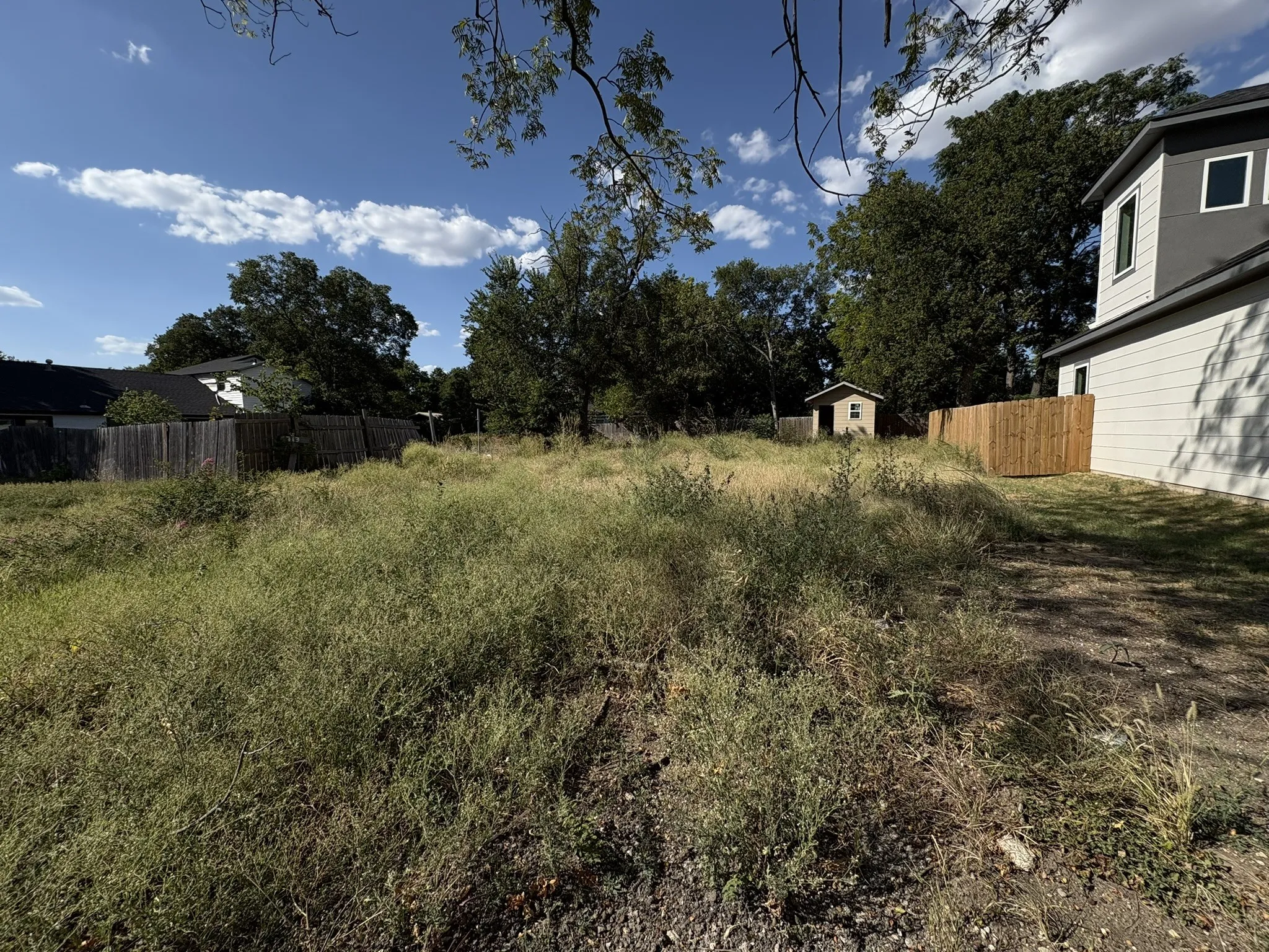Improved Land For Sale in Ellis County , 713 E Jefferson Street, Waxahachie, Texas 75165, 0, 0, Garage spaces, 0 Sqft, built in 1916, Price $75,000, mls#21364883, Real Estate Agent in Waxahachie, Homes For Sale in Ellis county, Homes For Sale in Waxahachie, Realtor in Waxahachie Texas, Real Estate Brokerage Independent Realty Texas, Luminita Cordes Realtor